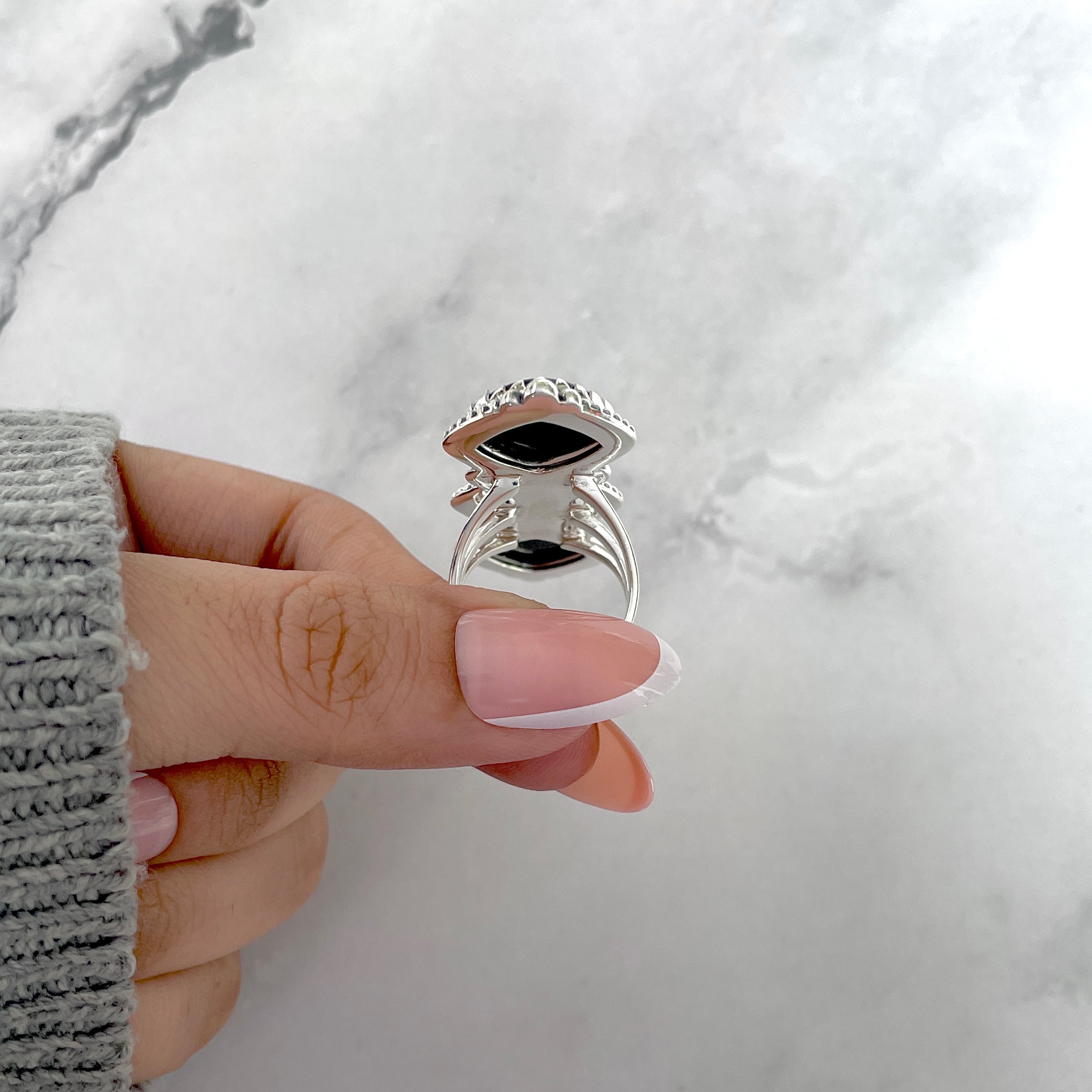 Black Onyx Flower Ring Size 7-(BOX-FLR-5.)