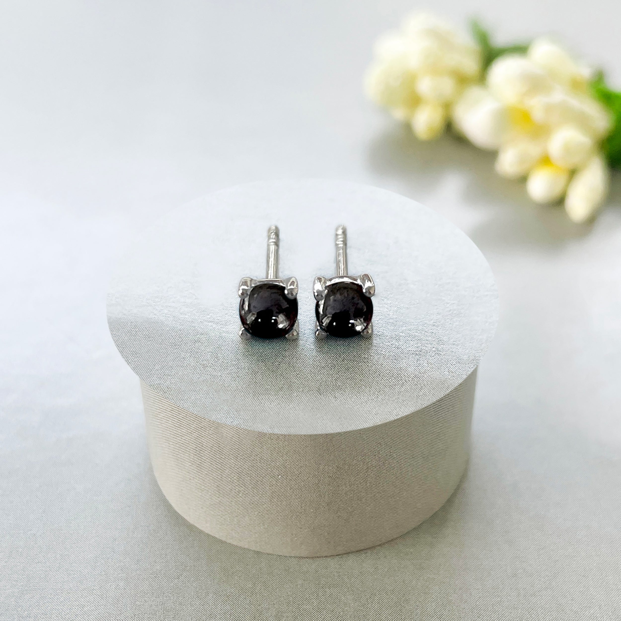 Black Onyx Stud Earring-(BOX-SE-1068.)