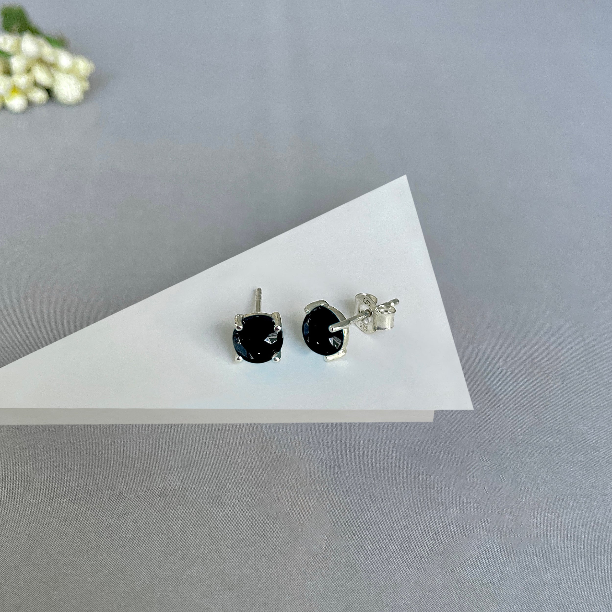 Black Onyx Stud Earrings-(BOX-SE-1069.)
