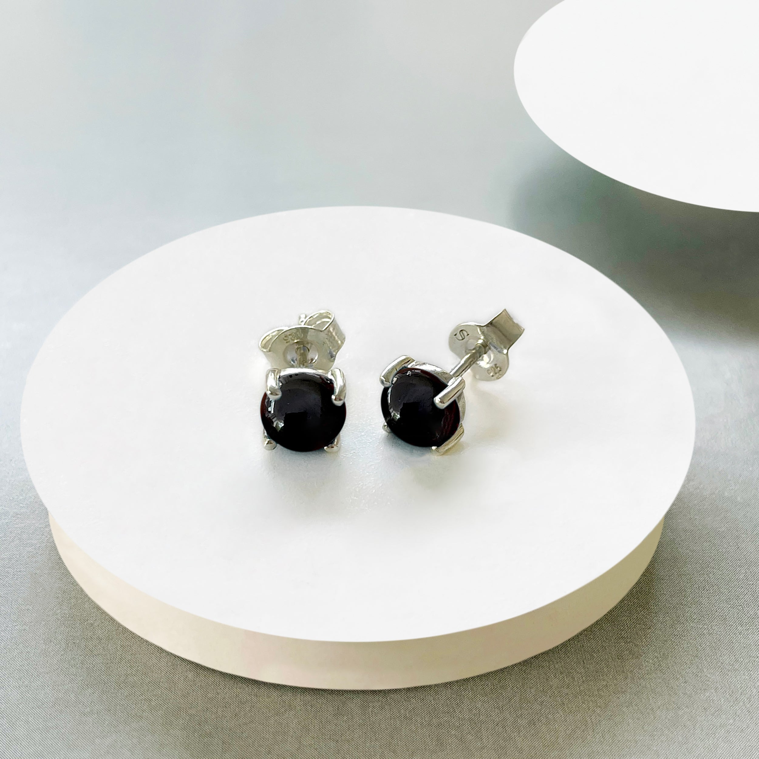 Black Onyx Stud Earring-(BOX-SE-1069.)