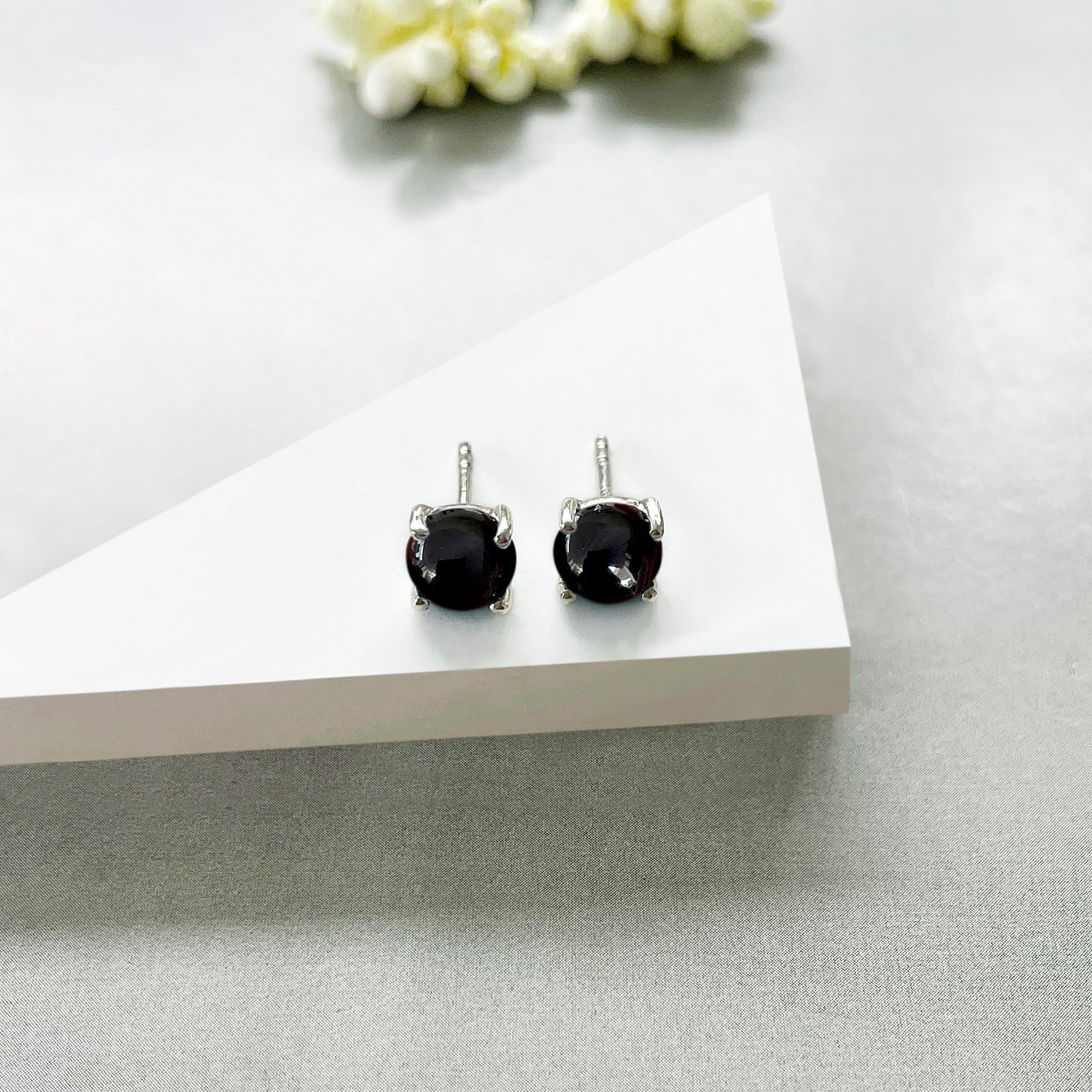 Black Onyx Stud Earring-(BOX-SE-1069.)