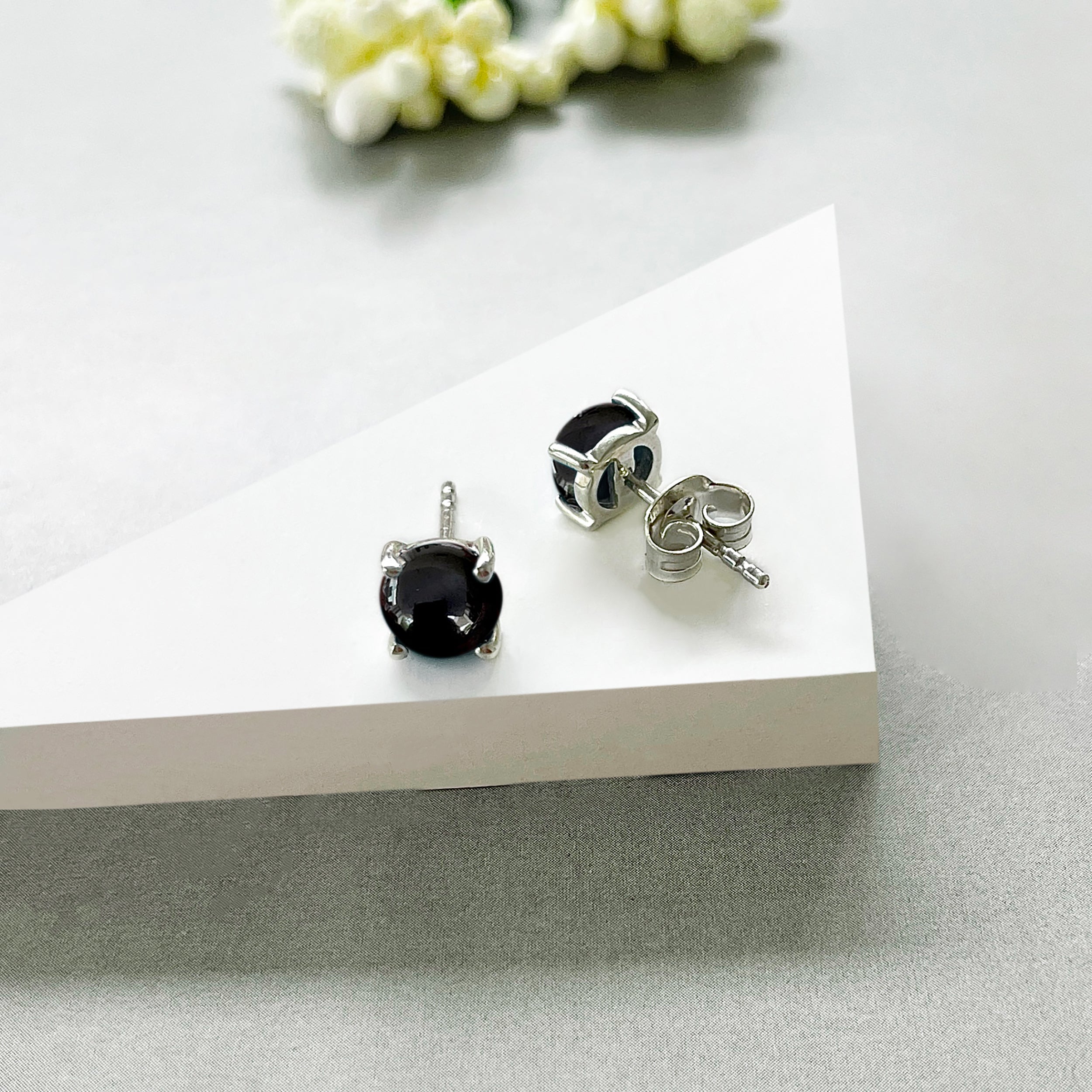 Black Onyx Stud Earring-(BOX-SE-1069.)