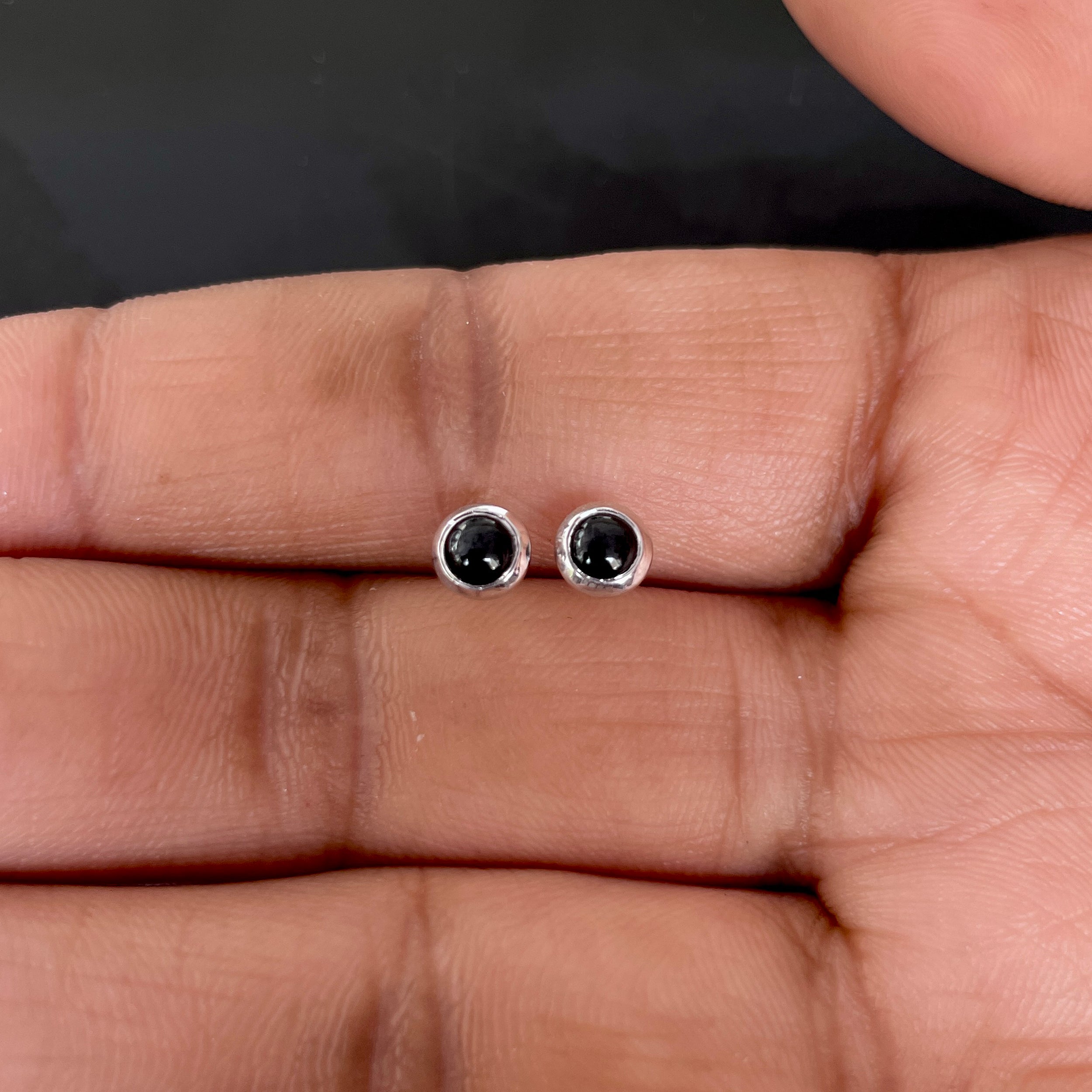 Black Onyx Stud Earring-(BOX-SE-1072.)