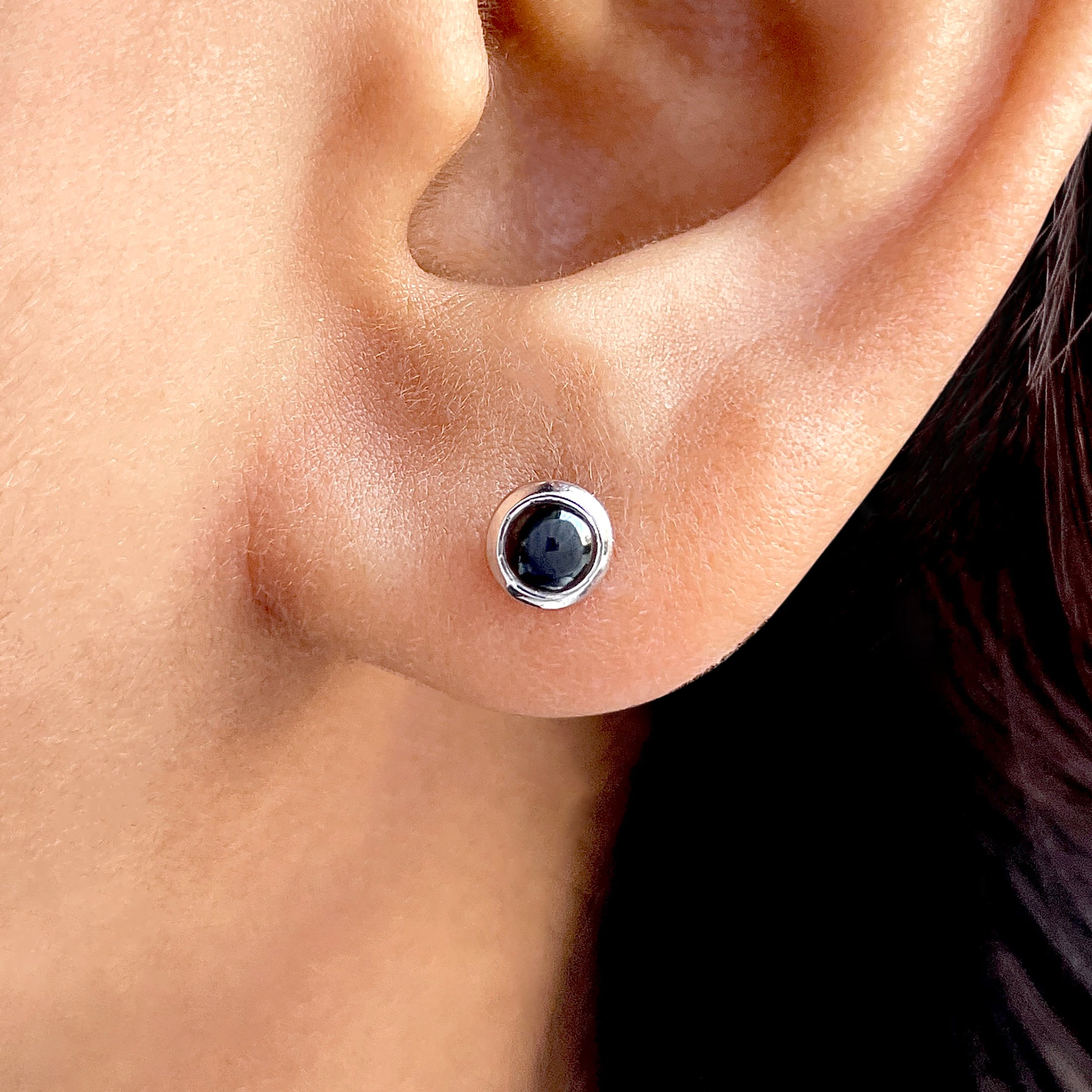 Black Onyx Stud Earrings-(BOX-SE-1072.)