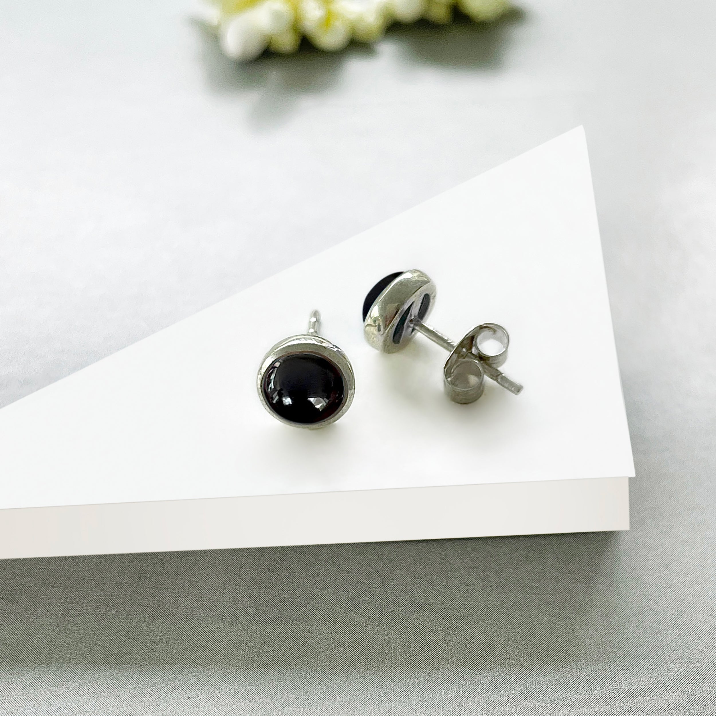 Black Onyx Stud Earring-(BOX-SE-1073.)