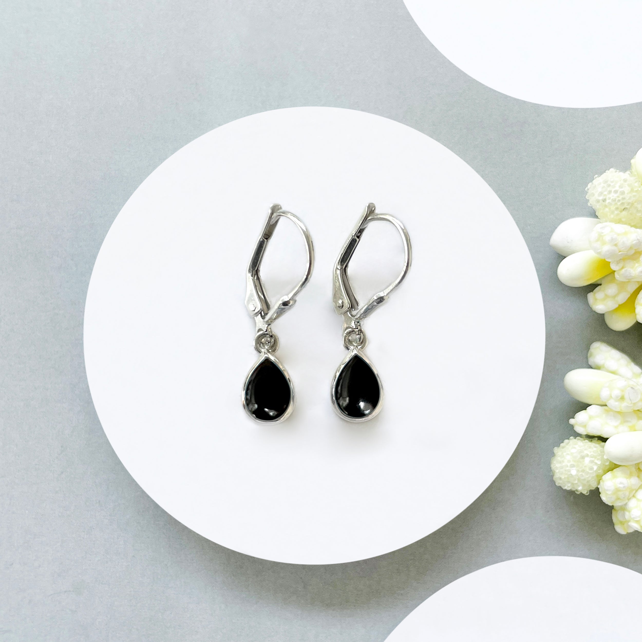 Black Onyx Leverback Earring-(BOX-SE-1109.)
