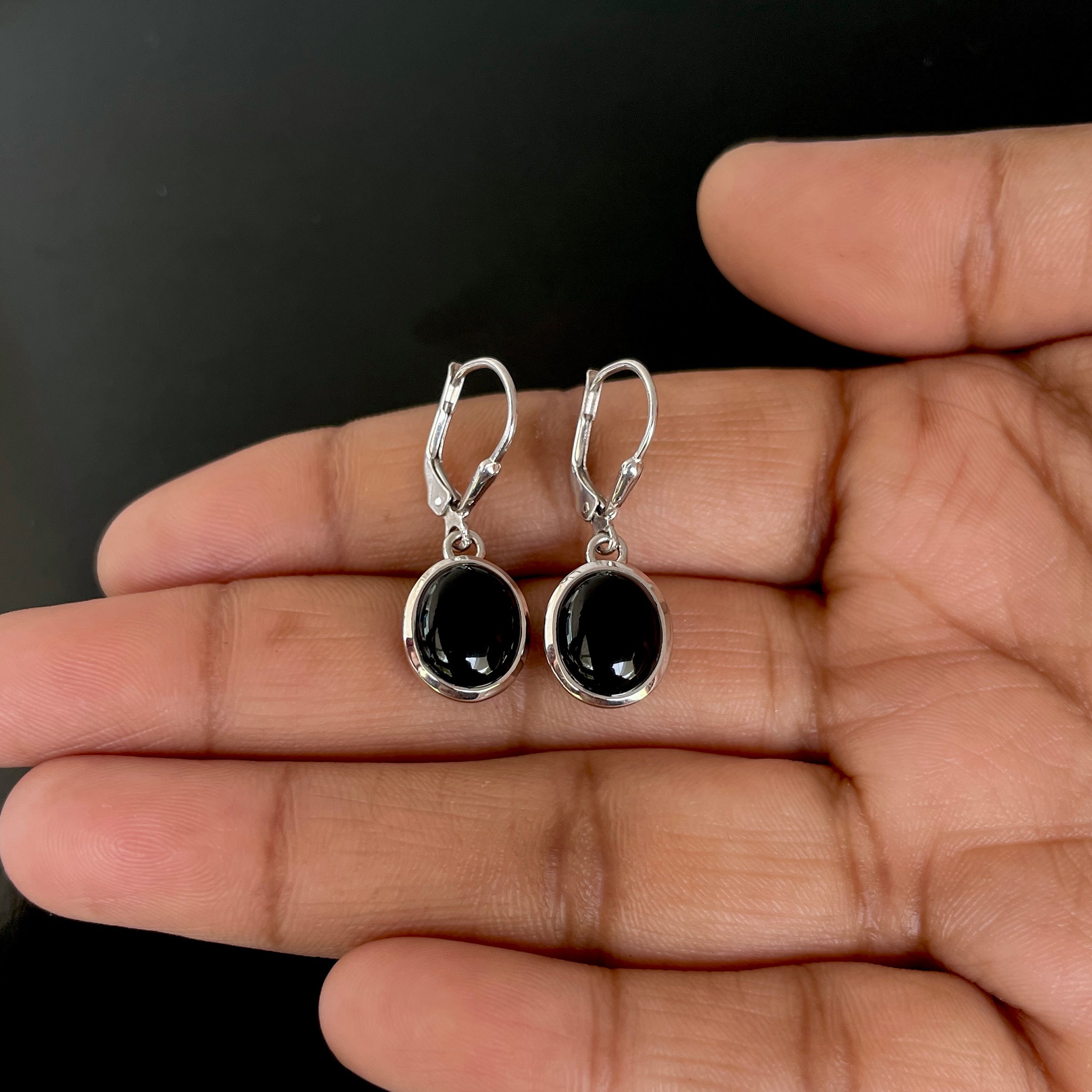 Black Onyx Leverback Earring-(BOX-SE-1116.)