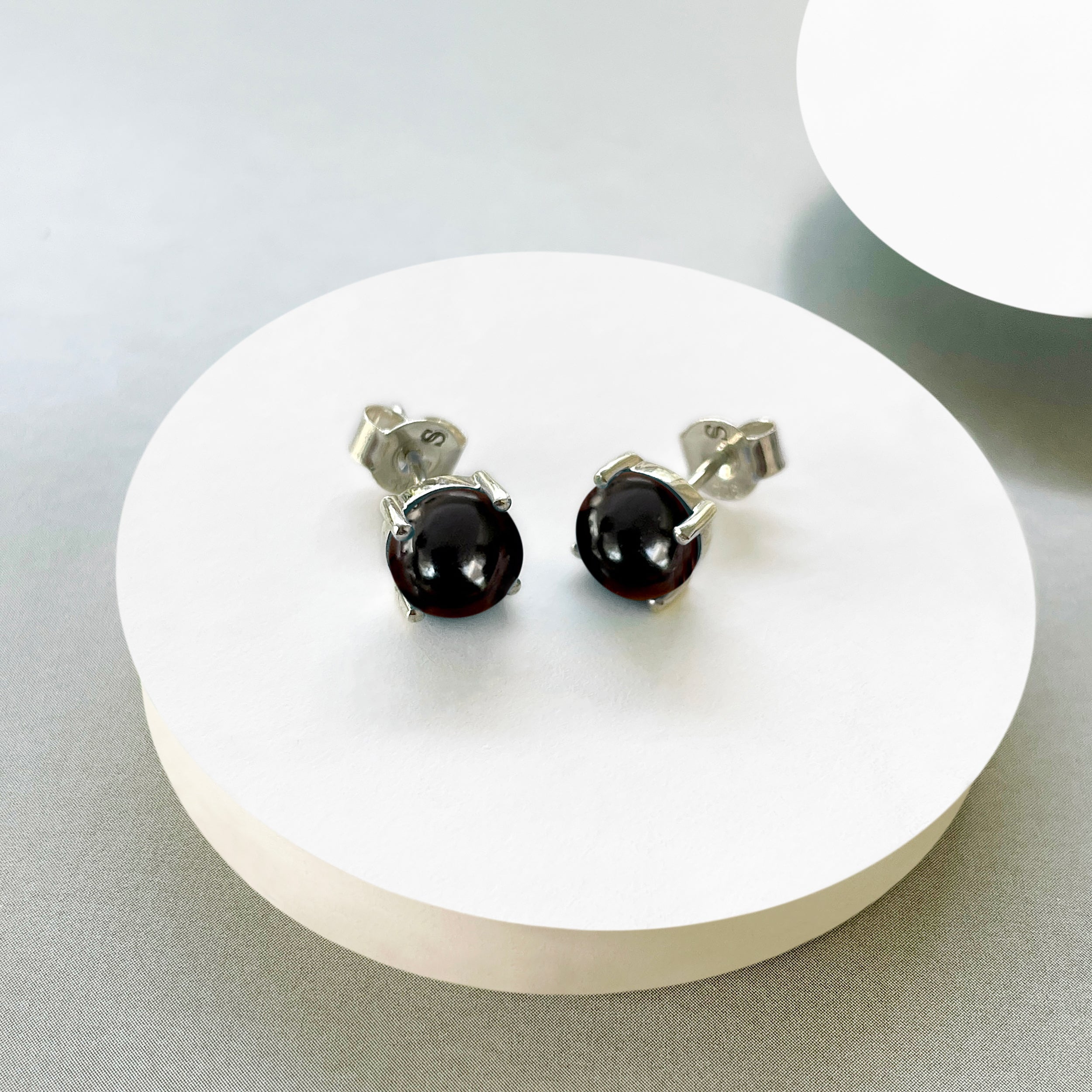 Black Onyx Stud Earrings-(BOX-SE-1178.)
