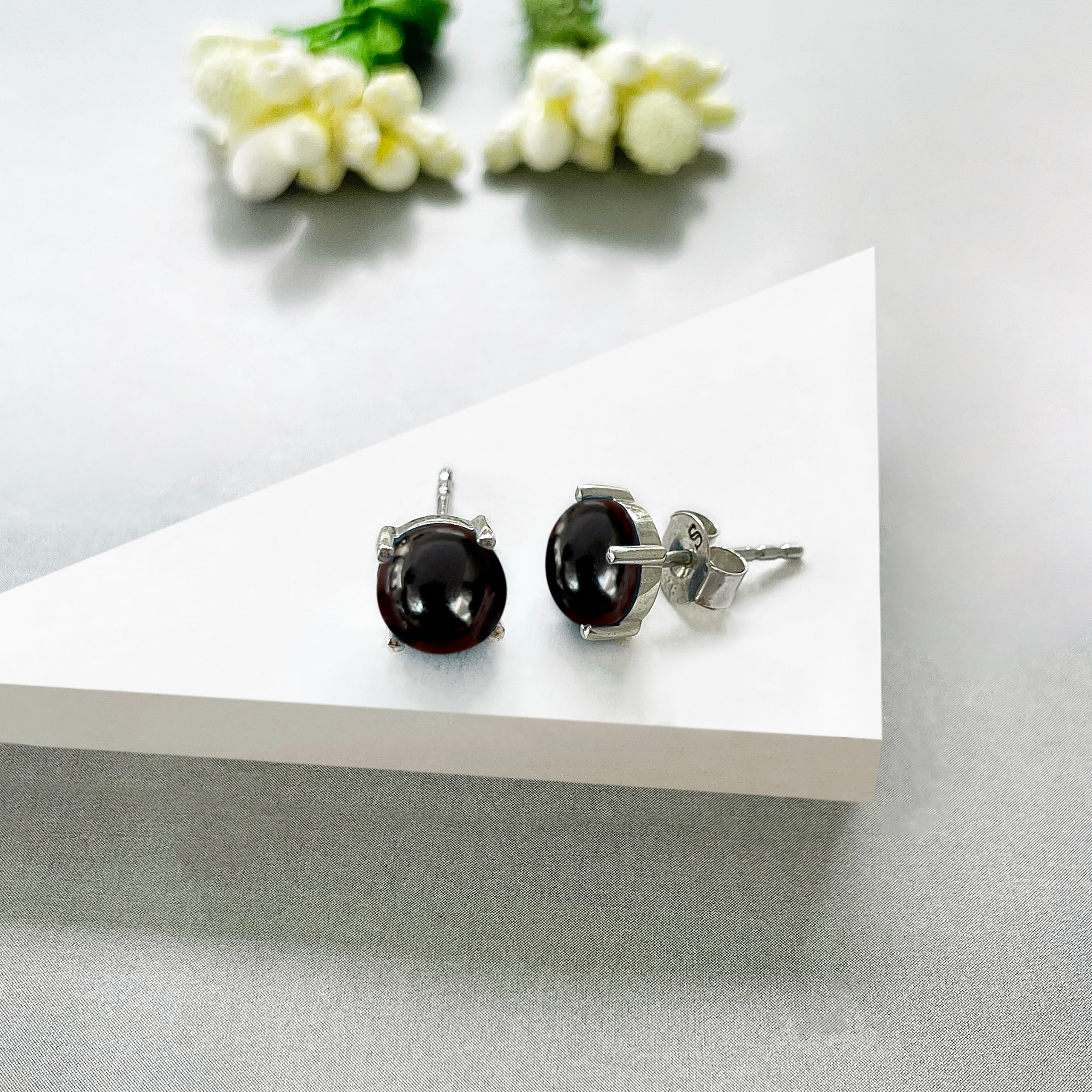 Black Onyx Stud Earrings-(BOX-SE-1178.)