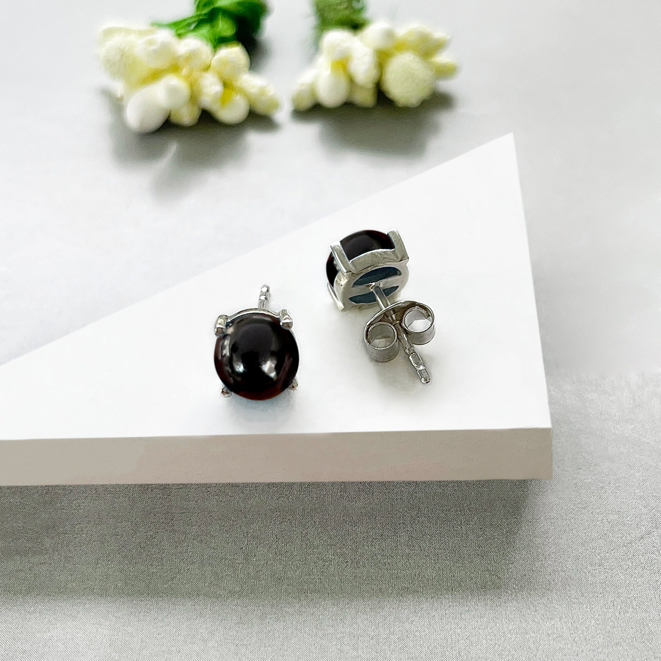 Black Onyx Stud Earrings-(BOX-SE-1178.)