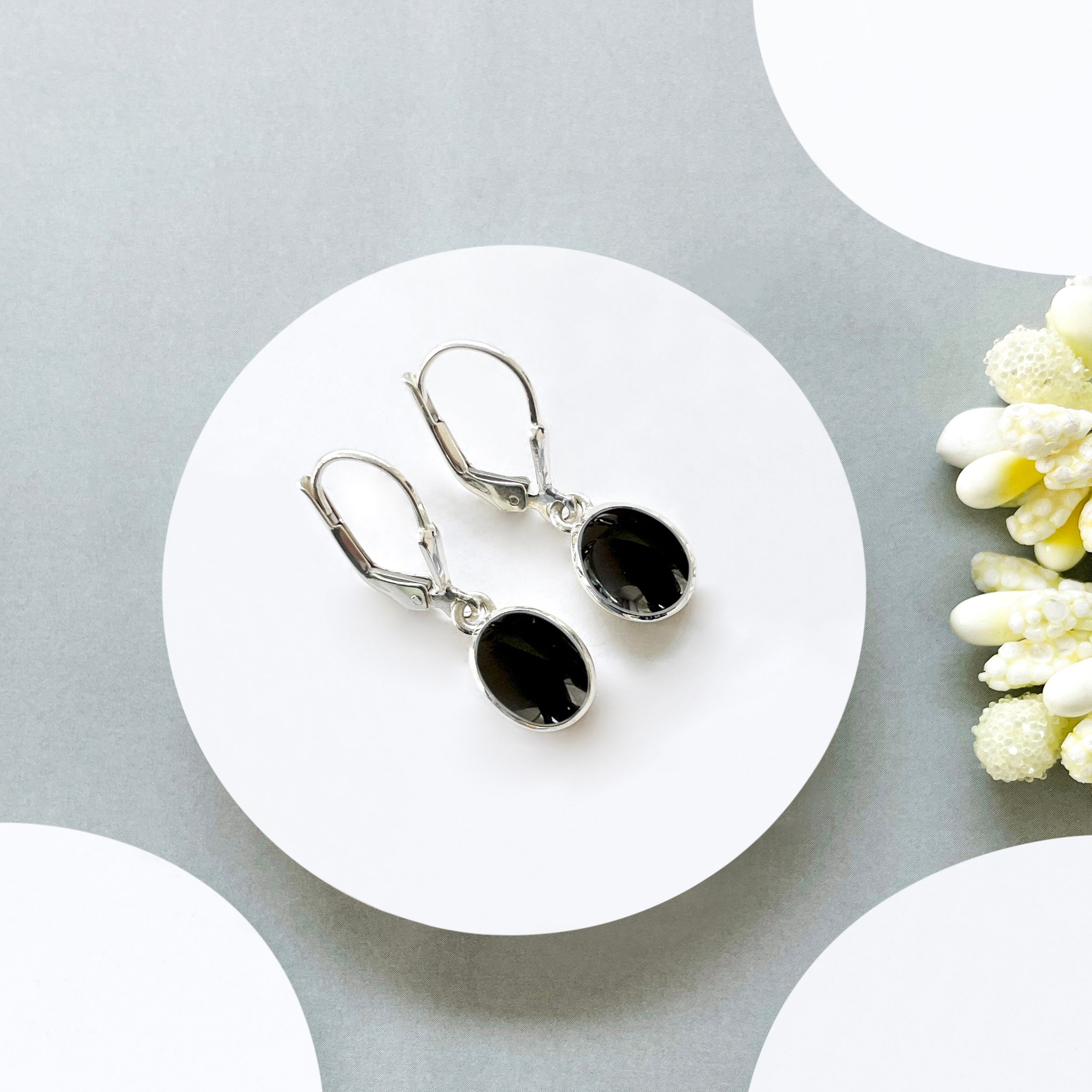 Black Onyx Leverback Earring-(BOX-SE-1232.)