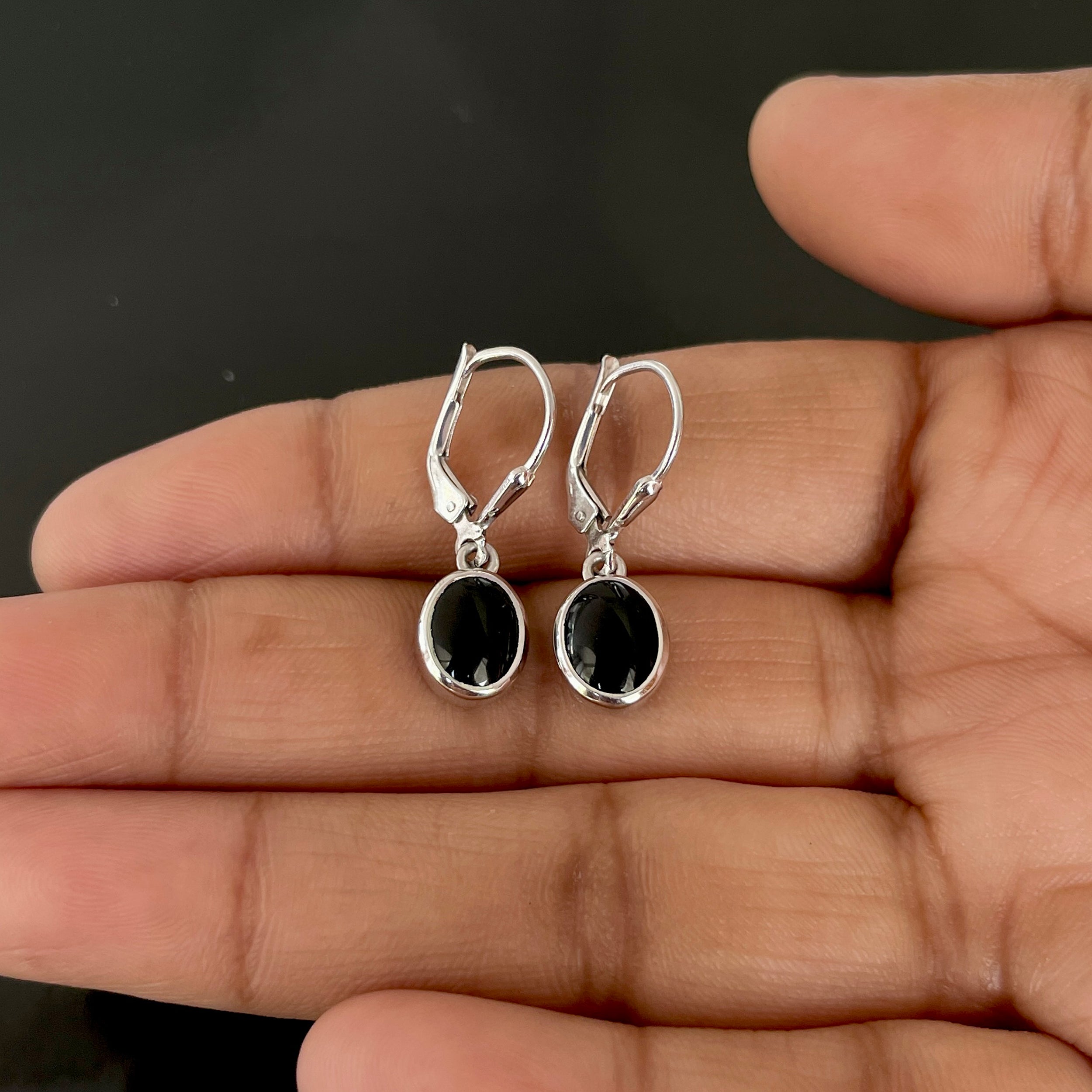 Black Onyx Leverback Earring-(BOX-SE-1232.)
