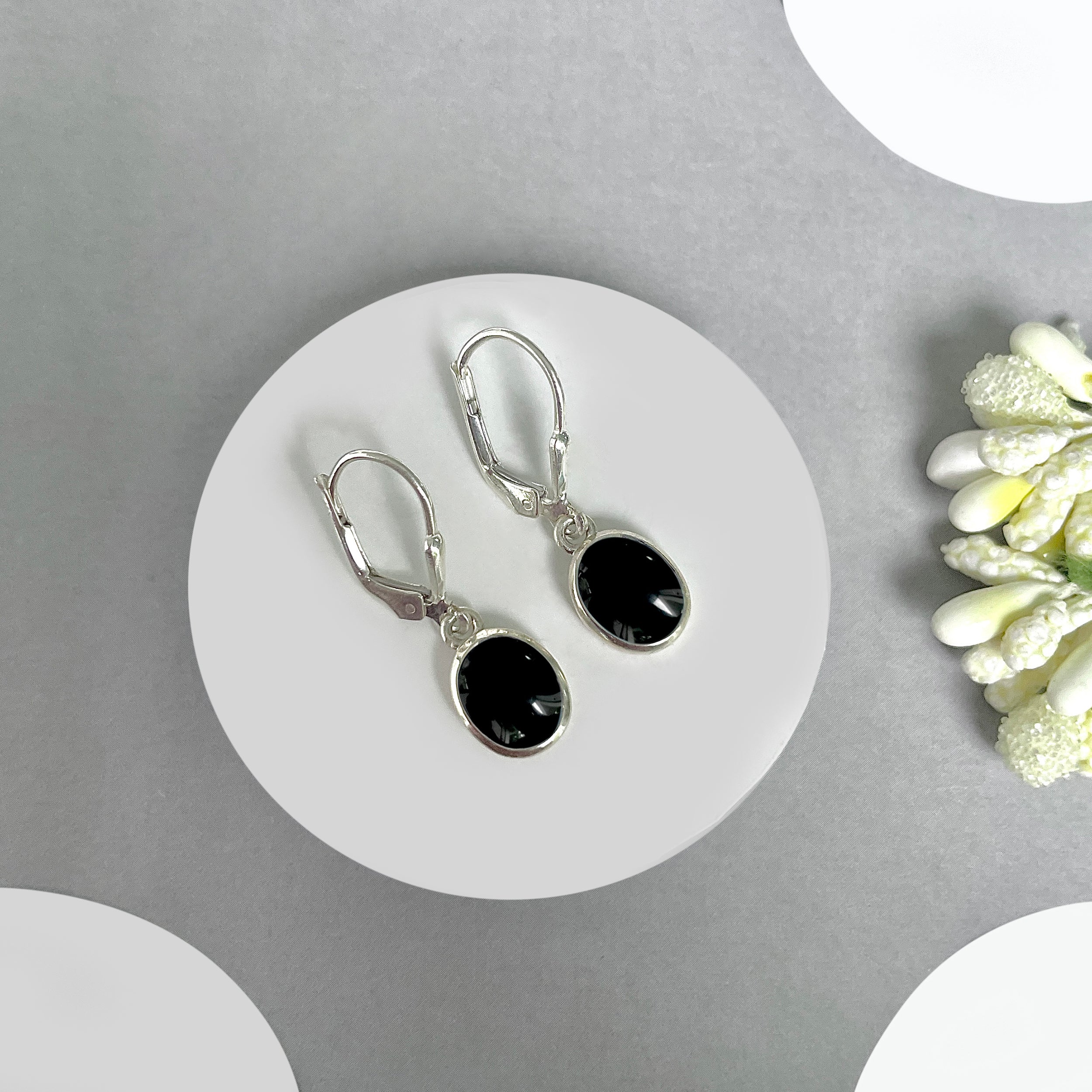 Black Onyx Leverback Earrings-(BOX-SE-1232.)