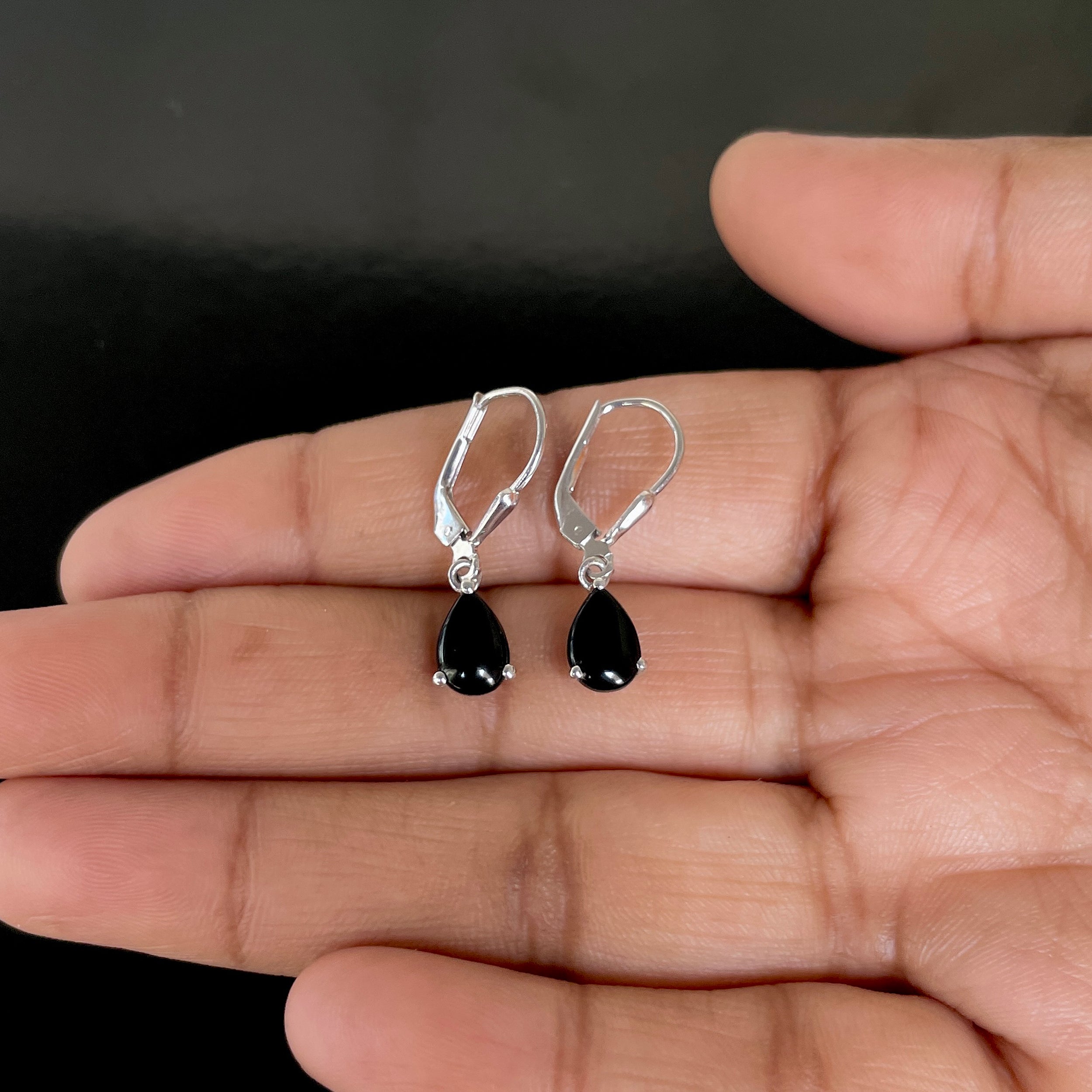 Black Onyx Leverback Earring-(BOX-SE-1621.)