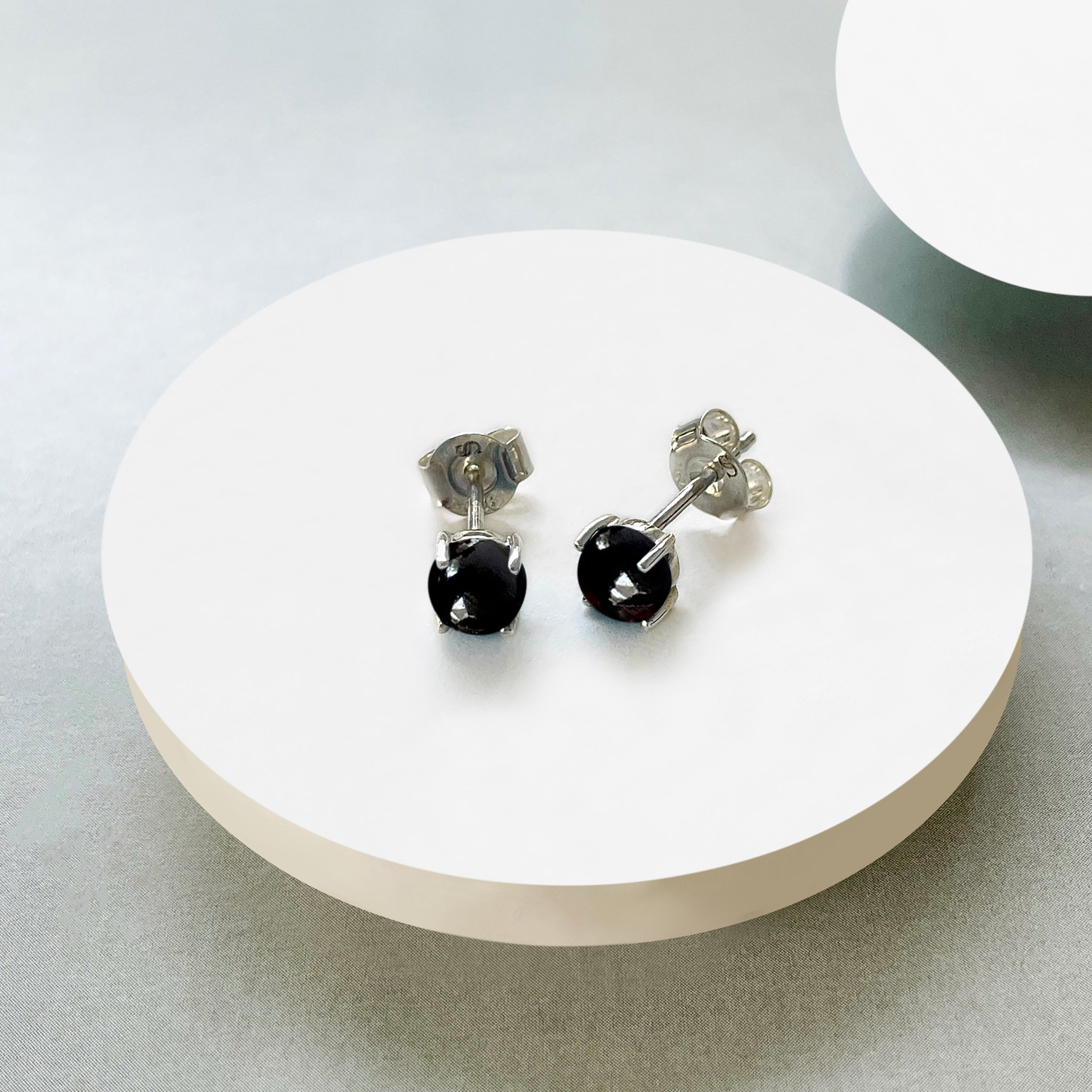 Black Onyx Stud Earring-(BOX-SE-699.)
