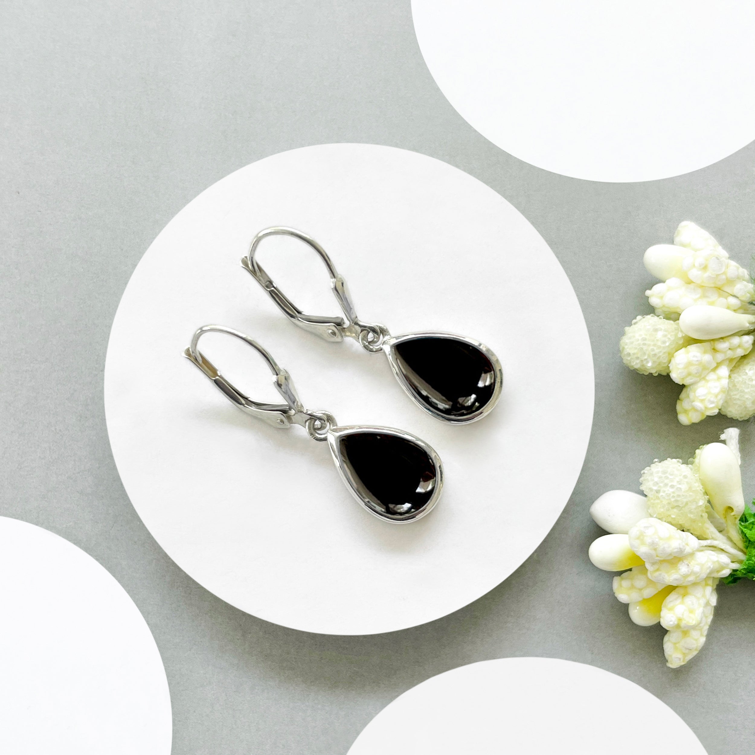 Black Onyx Leverback Earring-(BOX-SE-728.)
