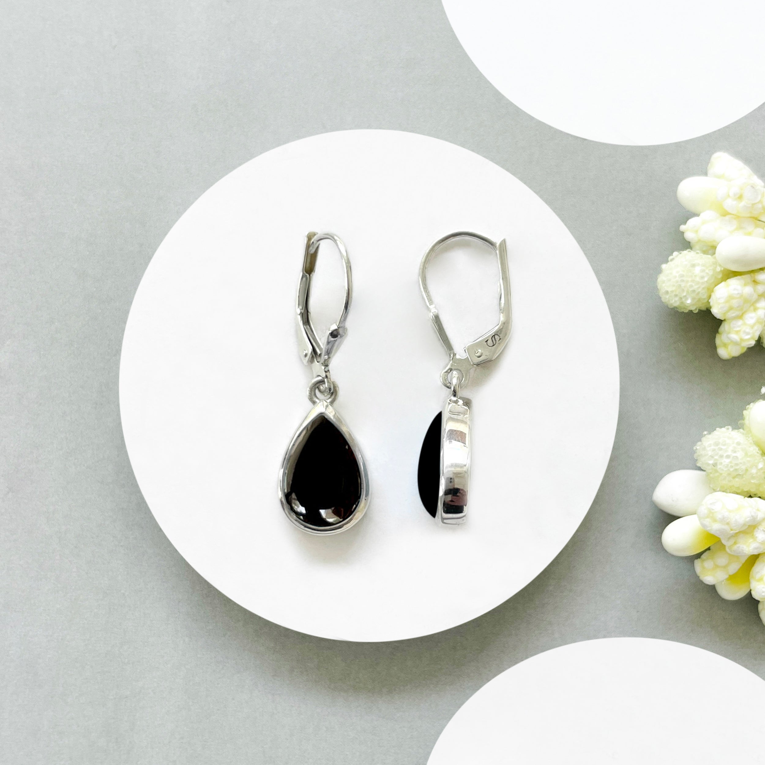 Black Onyx Leverback Earring-(BOX-SE-728.)