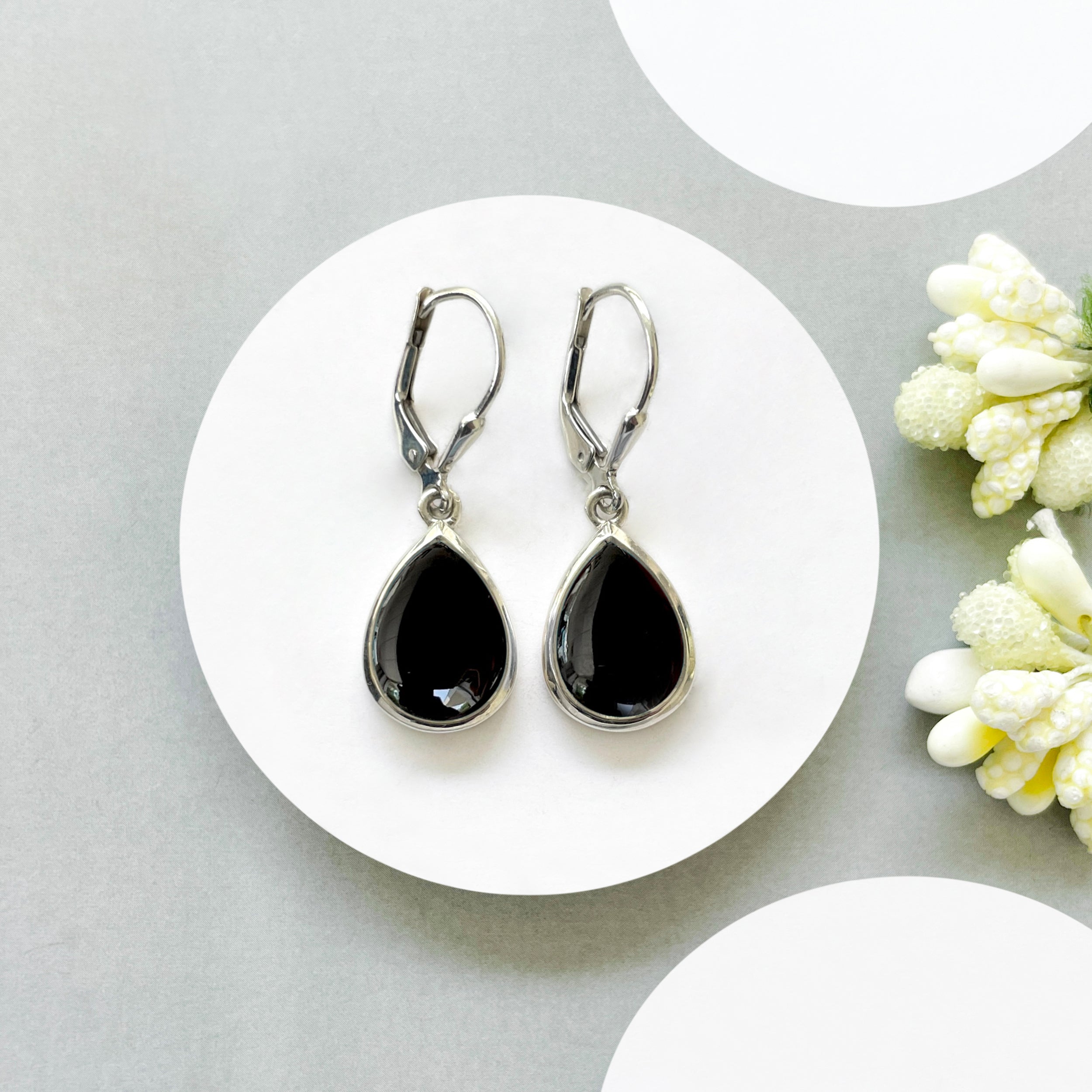 Black Onyx Leverback Earring-(BOX-SE-731.)