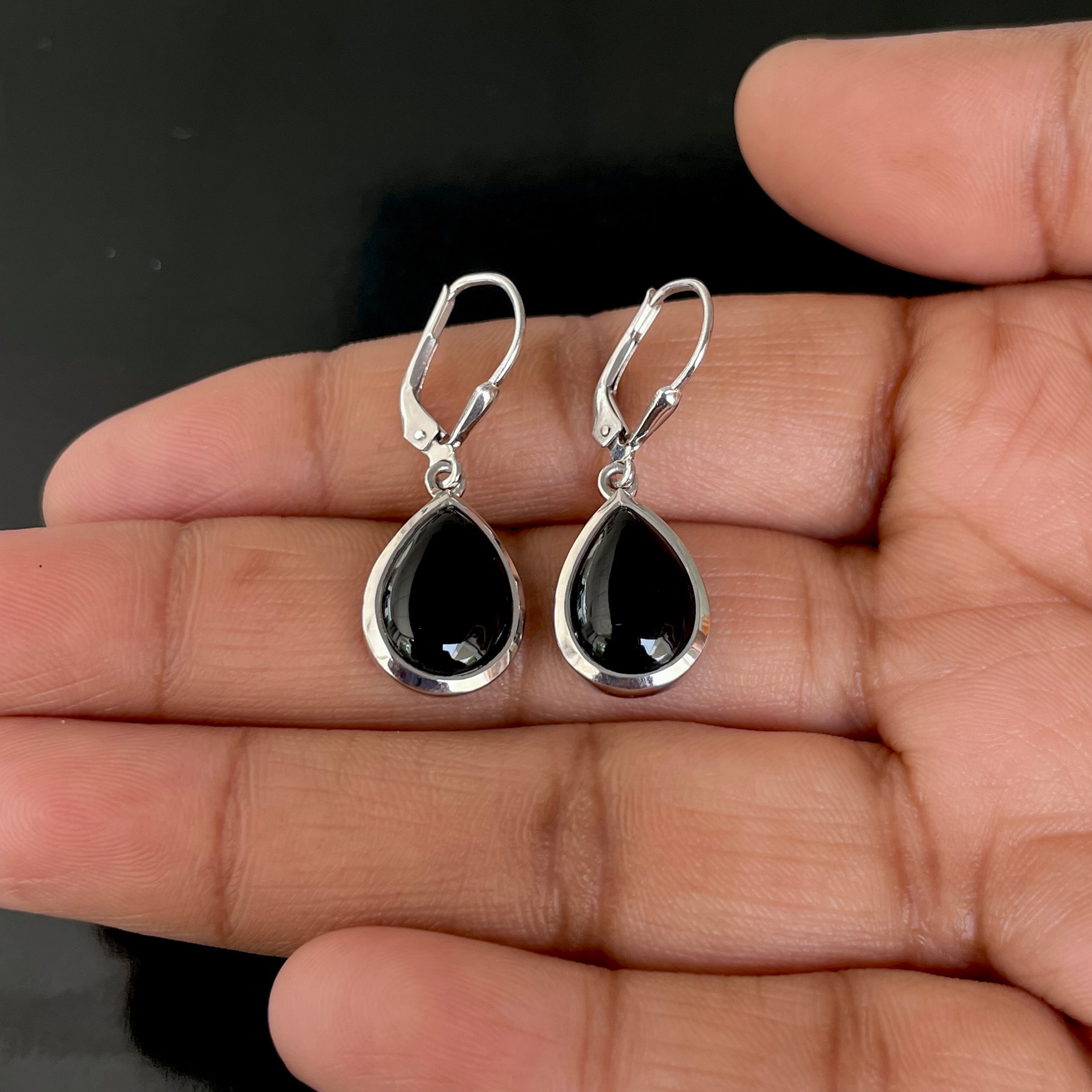 Black Onyx Leverback Earring-(BOX-SE-731.)