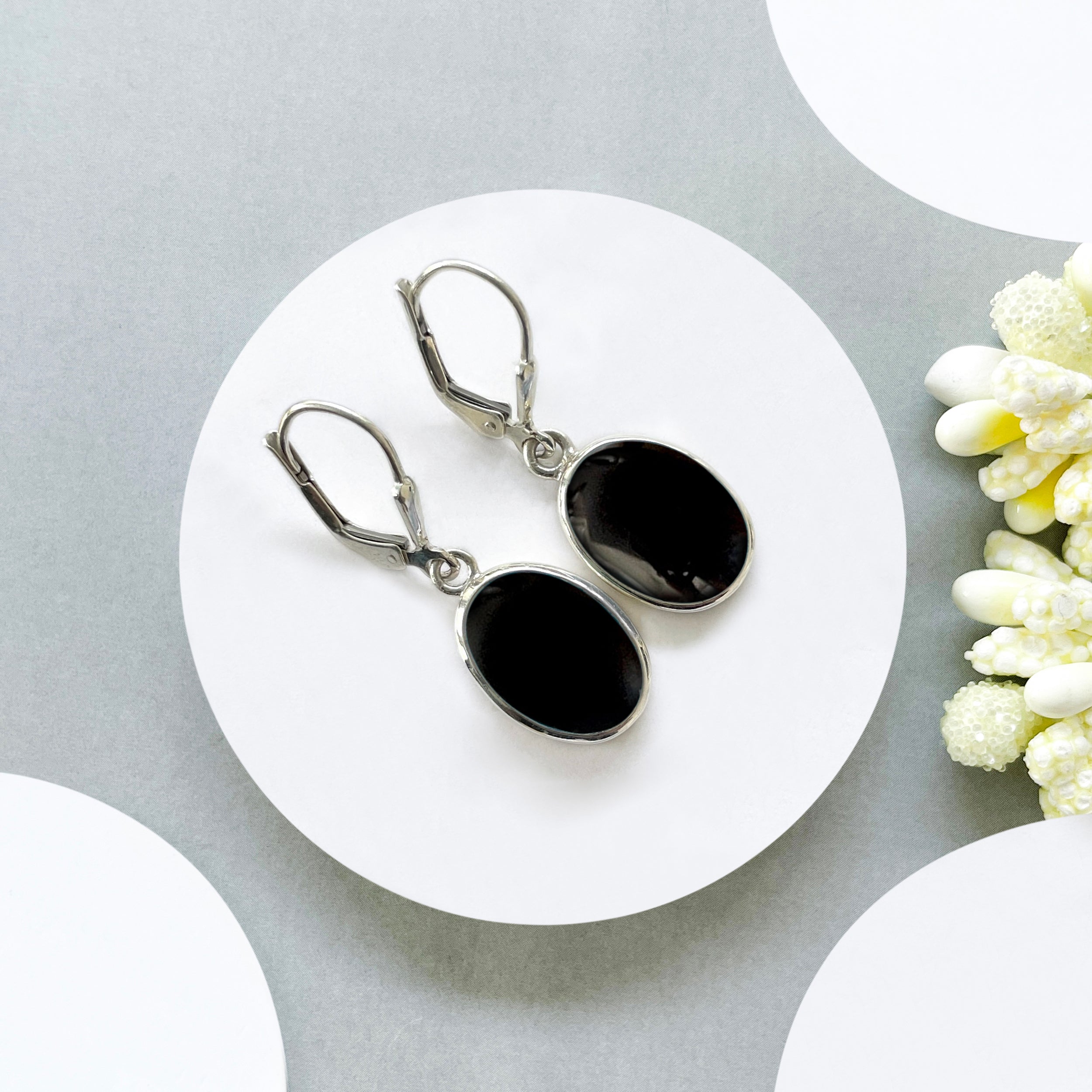 Black Onyx Leverback Earring-(BOX-SE-830.)