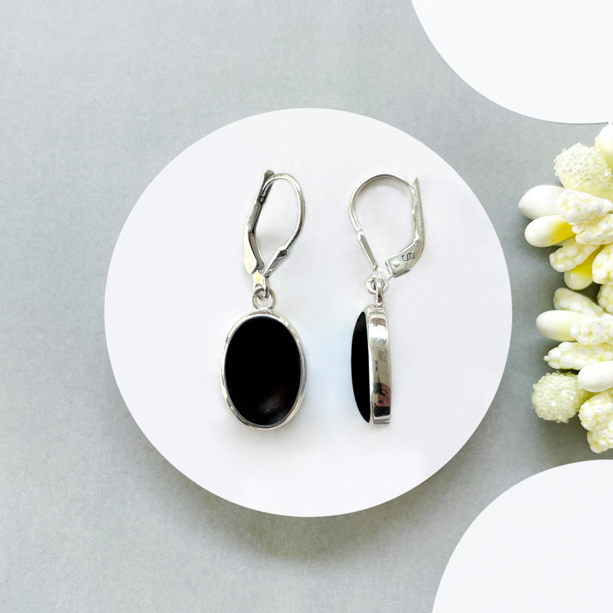 Black Onyx Leverback Earring-(BOX-SE-830.)