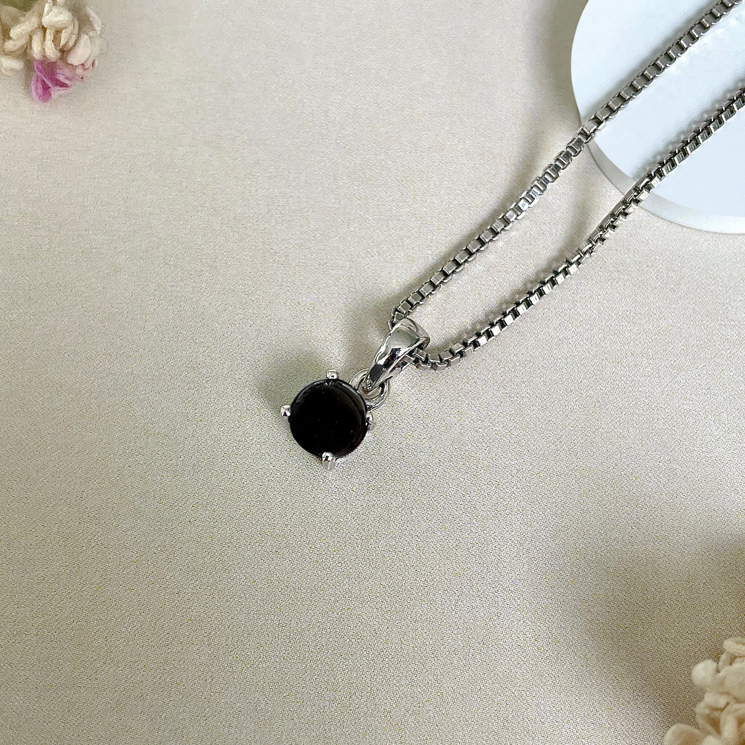 Black Onyx Pendant-(BOX-SP-927.)