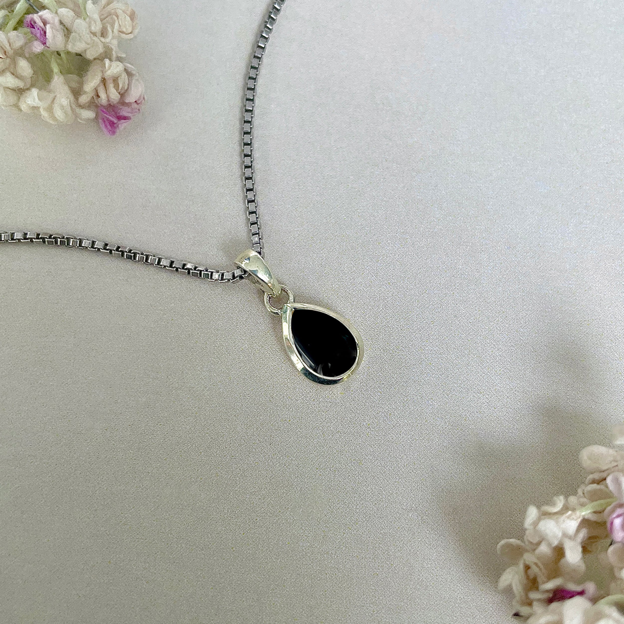 Black Onyx Pendant-(BOX-SP-943.)