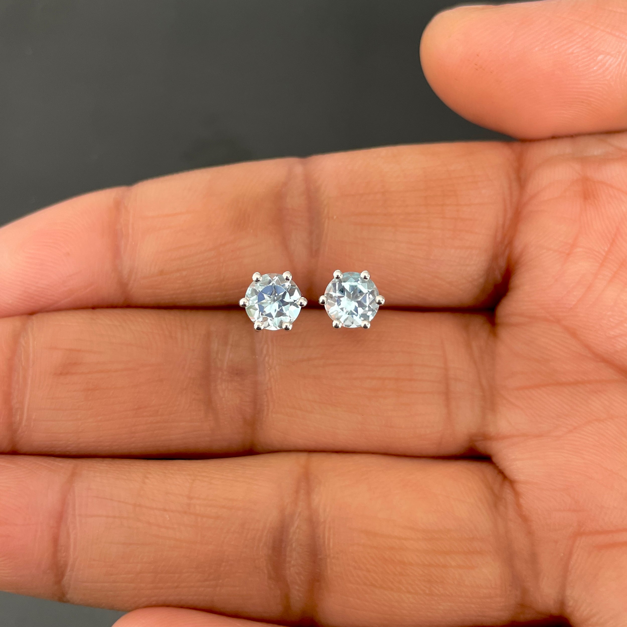 Blue Topaz Stud Earrings-(BTZ-SE-1024.)