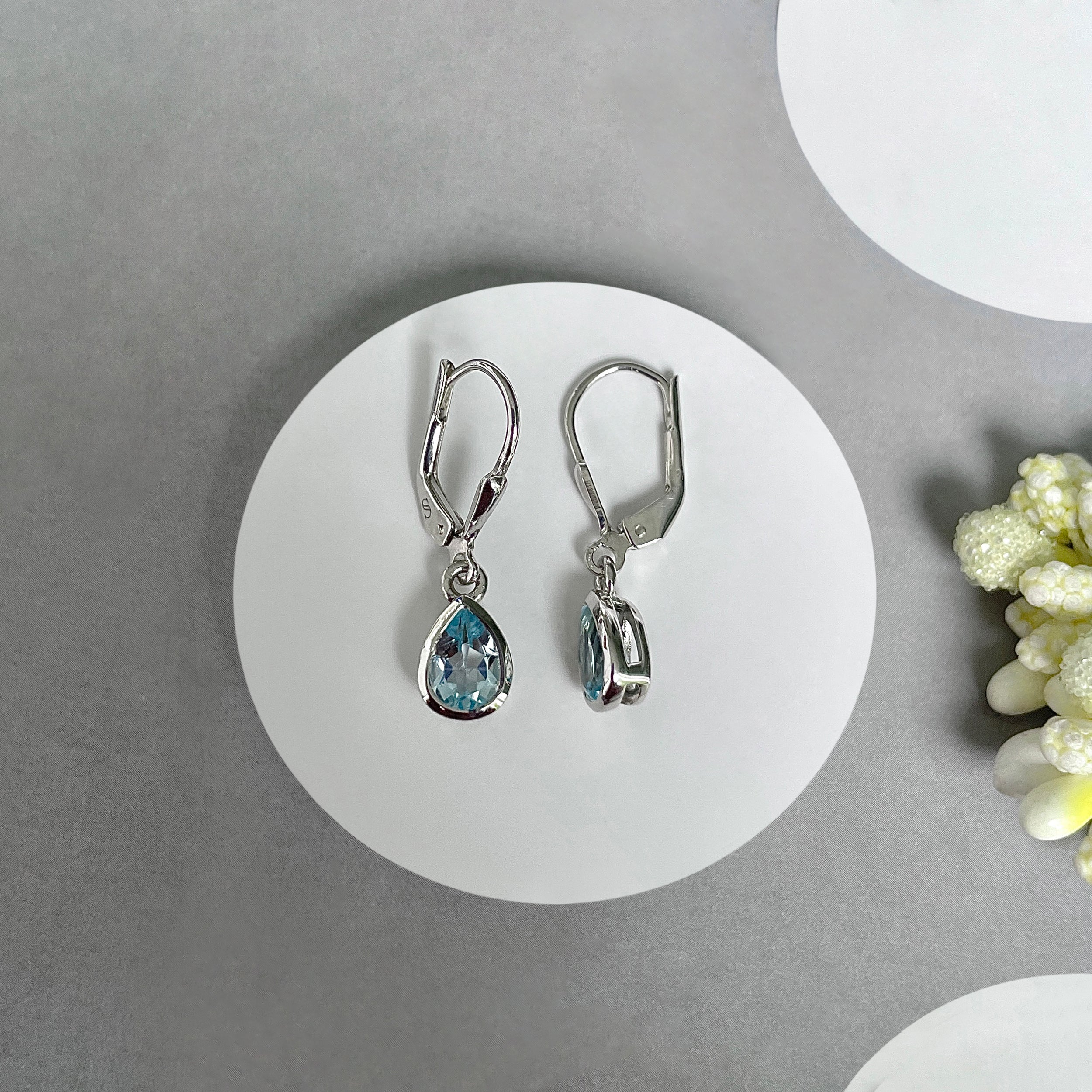 Blue Topaz Leverback Earrings-(BTZ-SE-1317.)