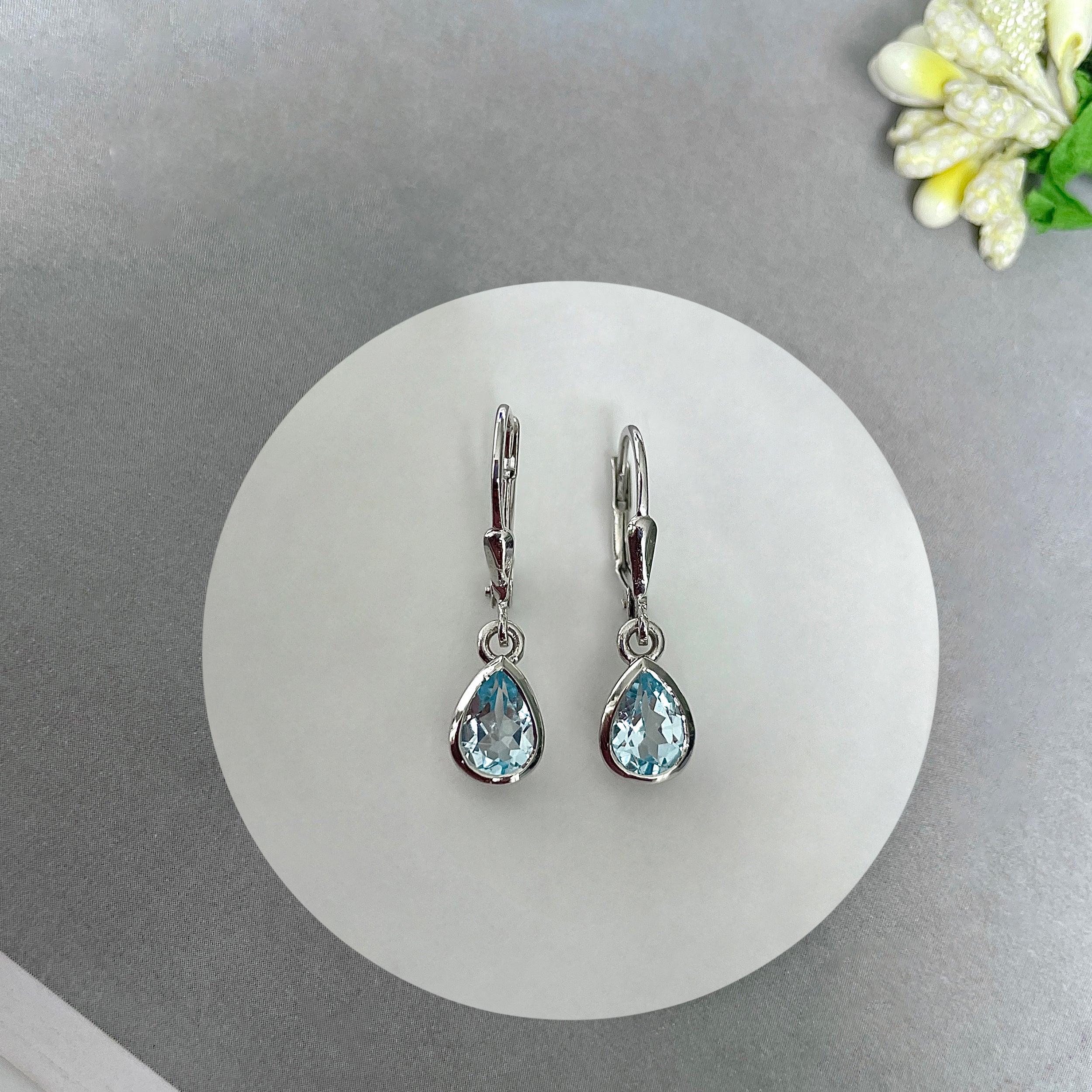 Blue Topaz Leverback Earrings-(BTZ-SE-1317.)