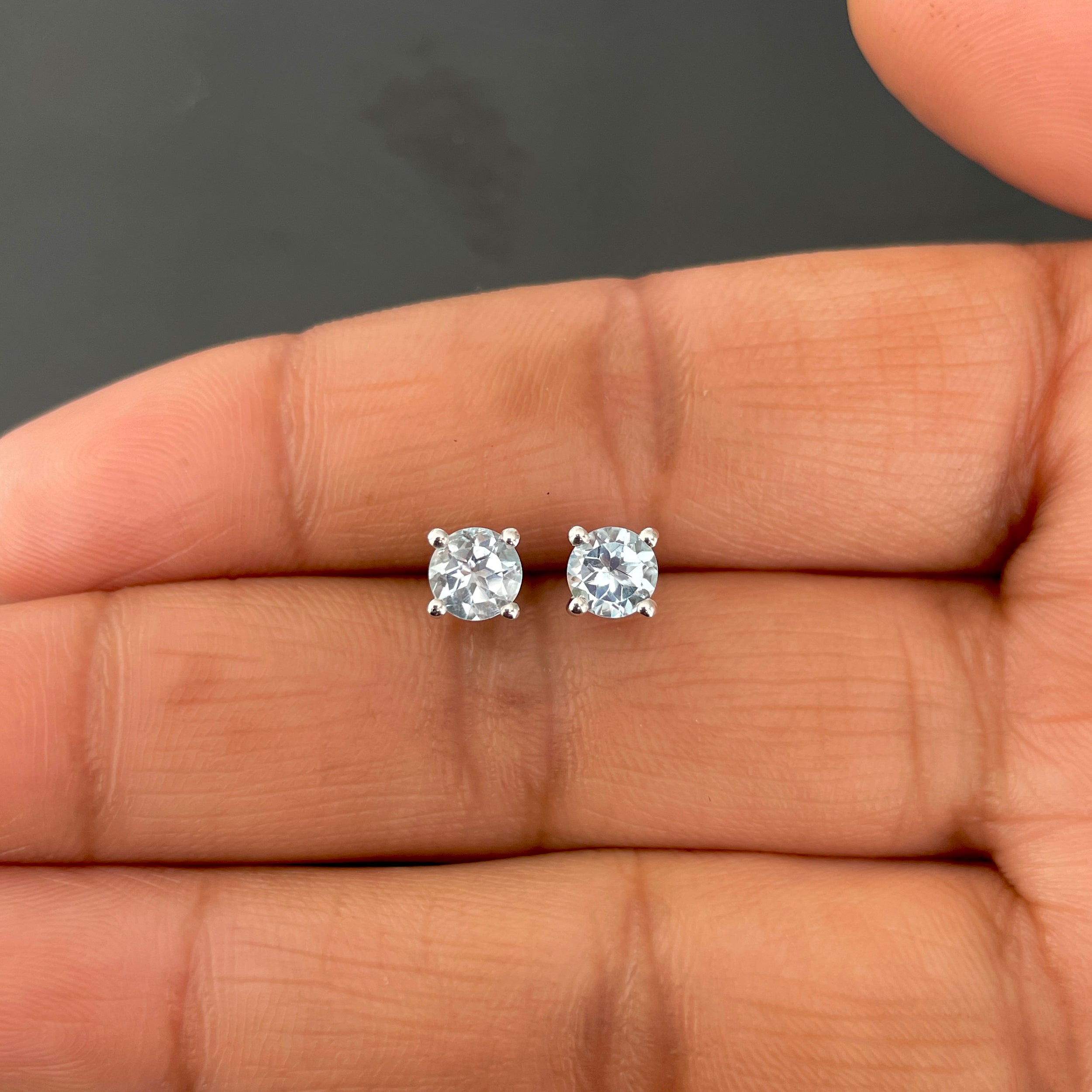 Blue Topaz Stud Earring-(BTZ-SE-1321.)