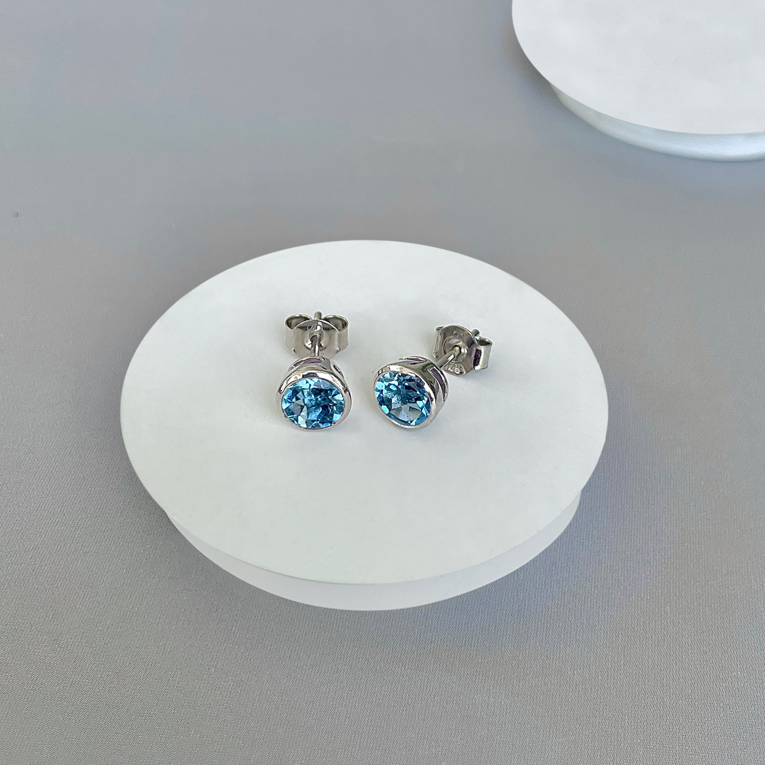 Blue Topaz Stud Earring-(BTZ-SE-1426.)