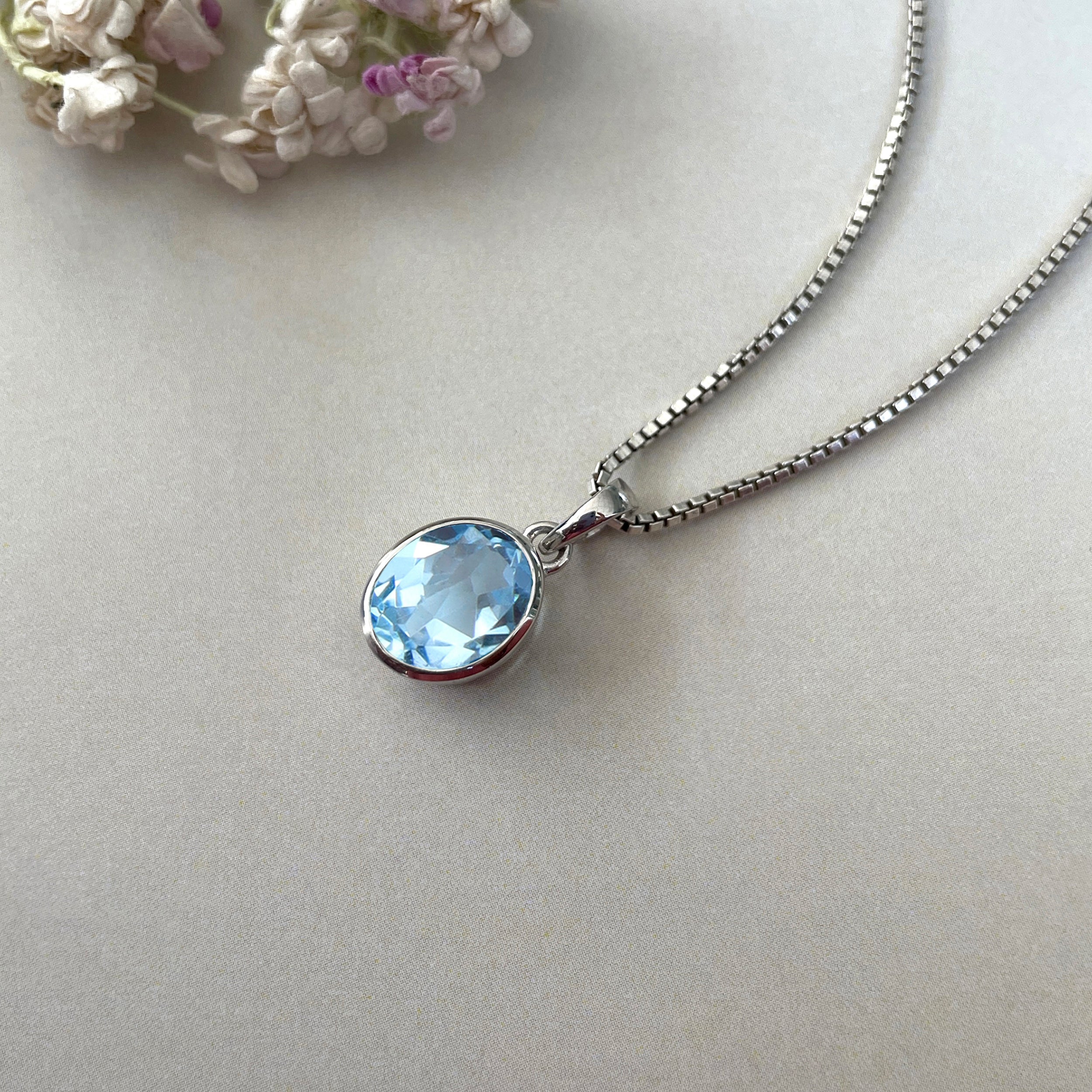 Blue Topaz Pendant-(BTZ-SP-466.)