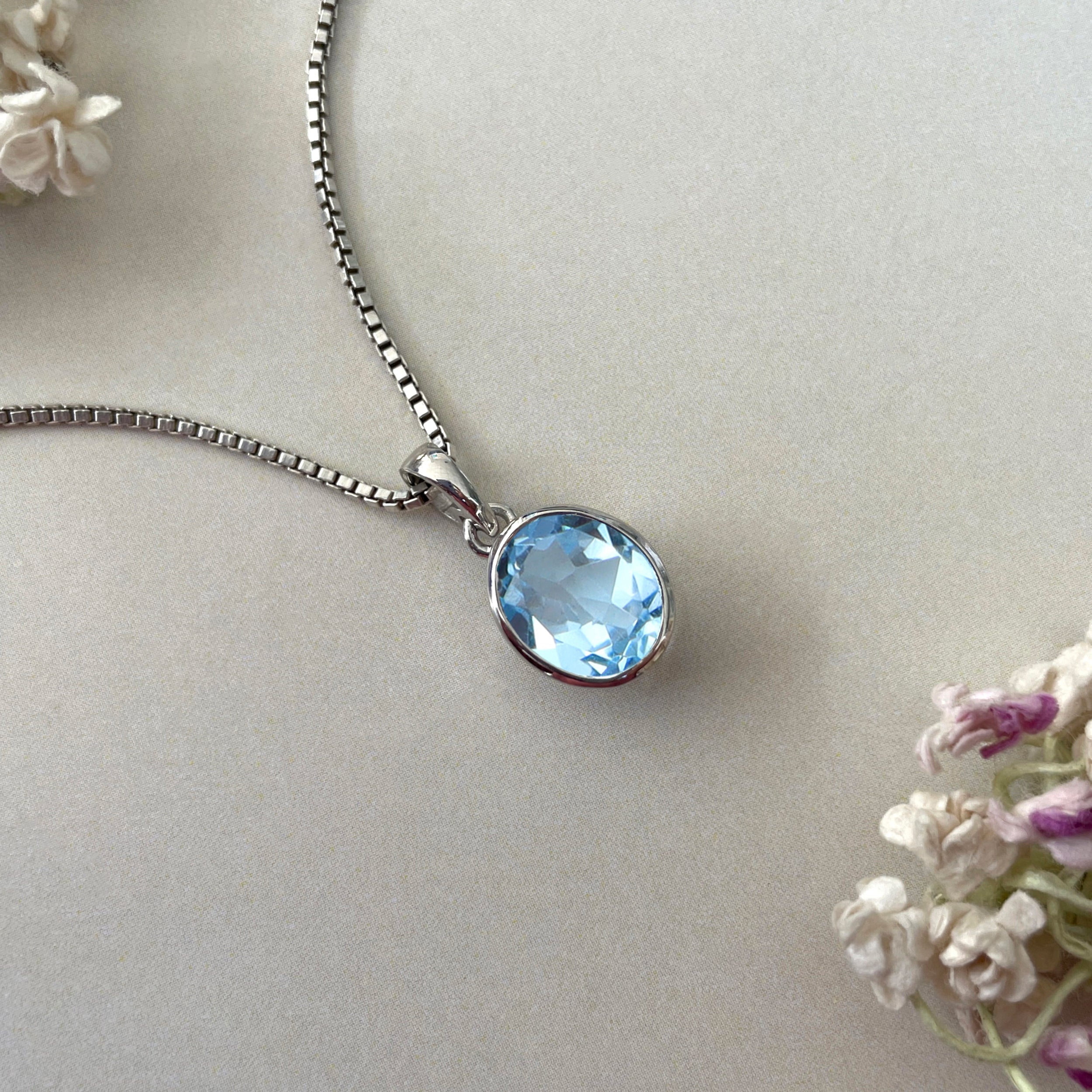 Blue Topaz Pendant-(BTZ-SP-466.)