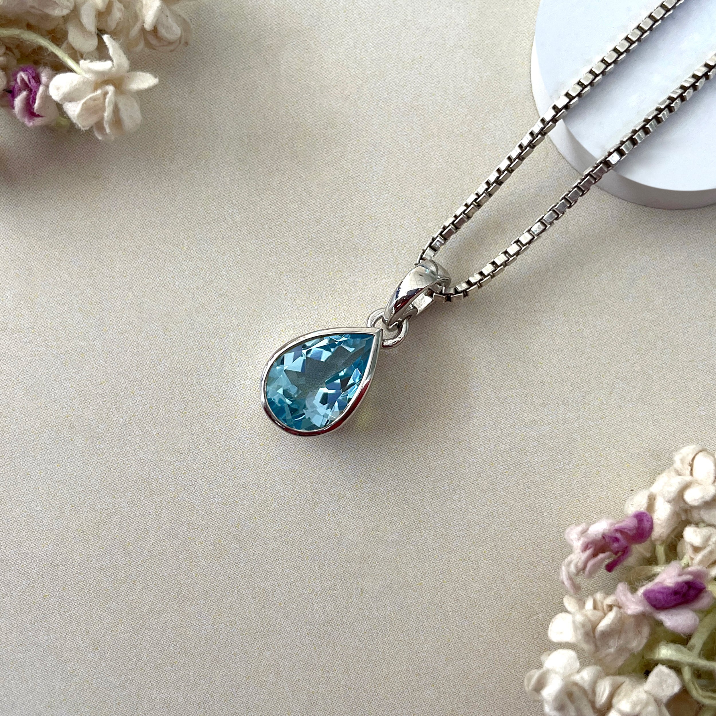 Blue Topaz Pendant-(BTZ-SP-468.)