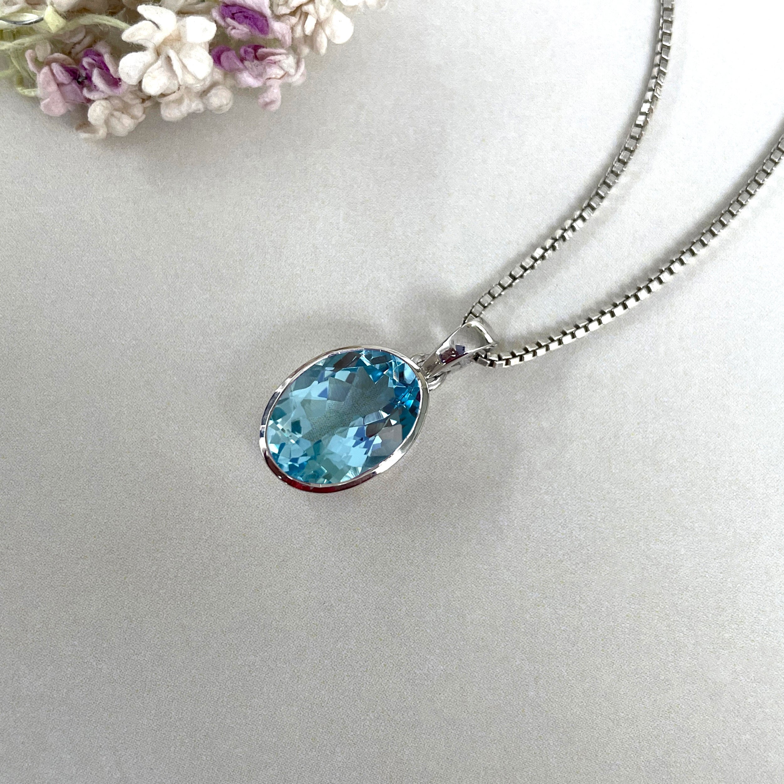Blue Topaz Pendant-(BTZ-SP-471.)