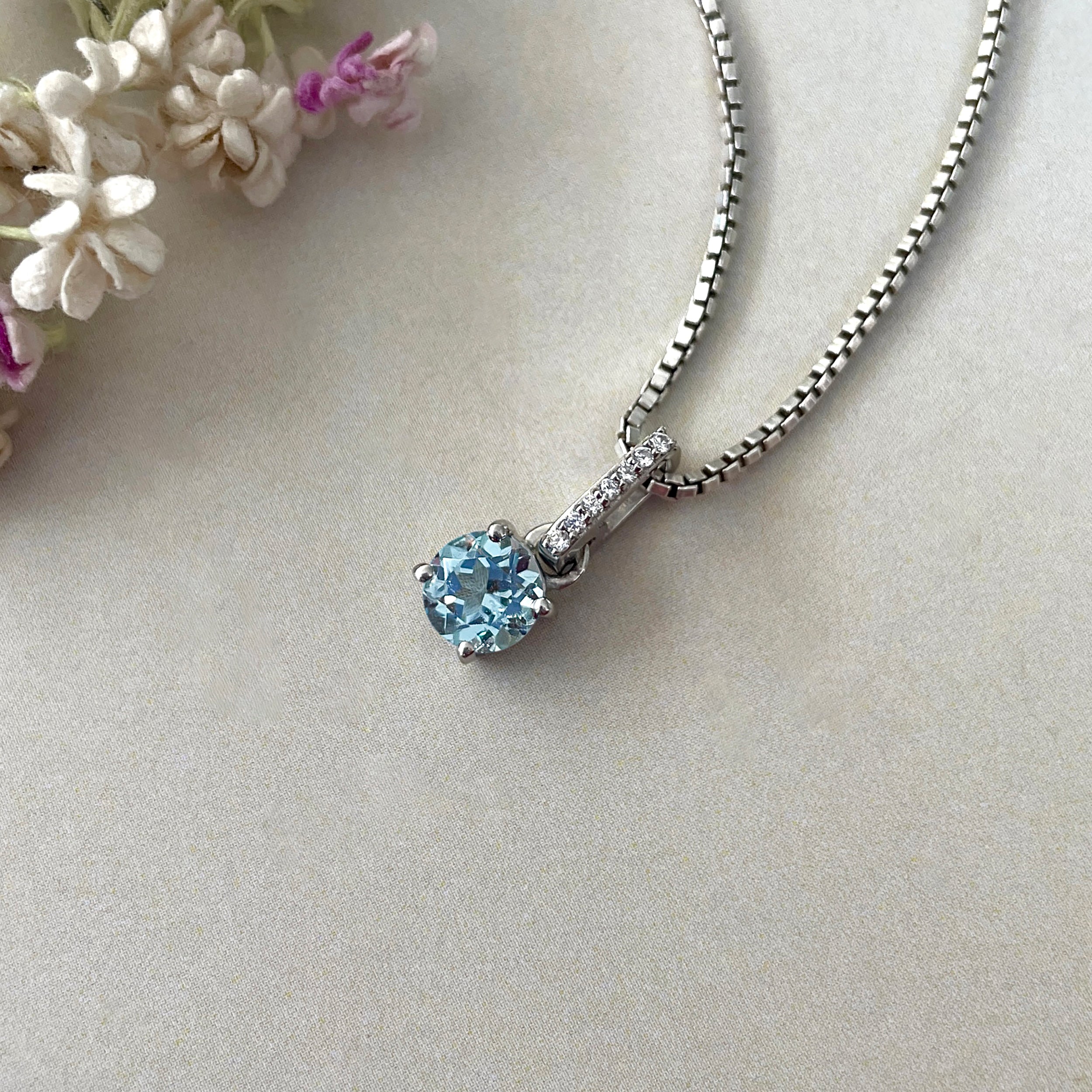 Blue Topaz Pendant-( BTZ-SP-549 )