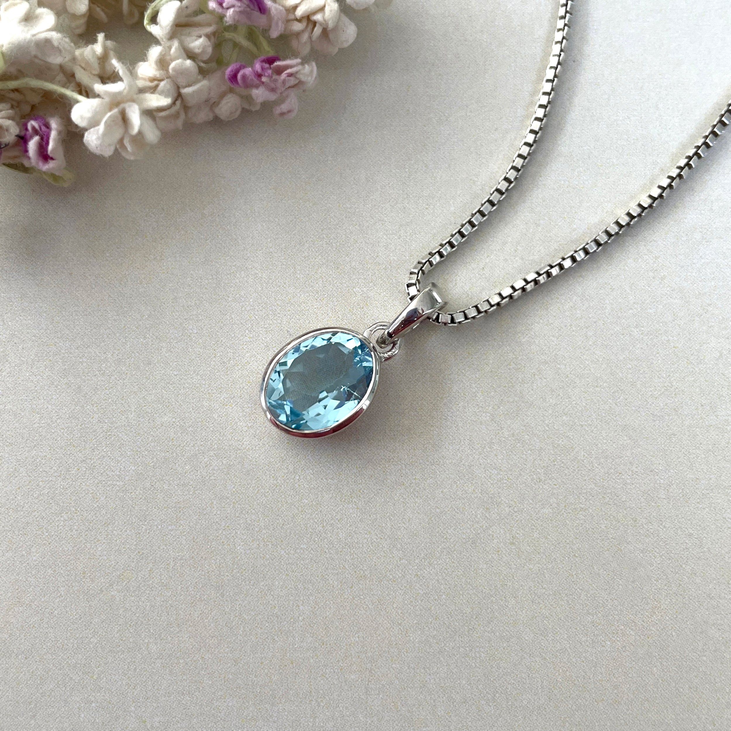 Blue Topaz Pendant-(BTZ-SP-734.)