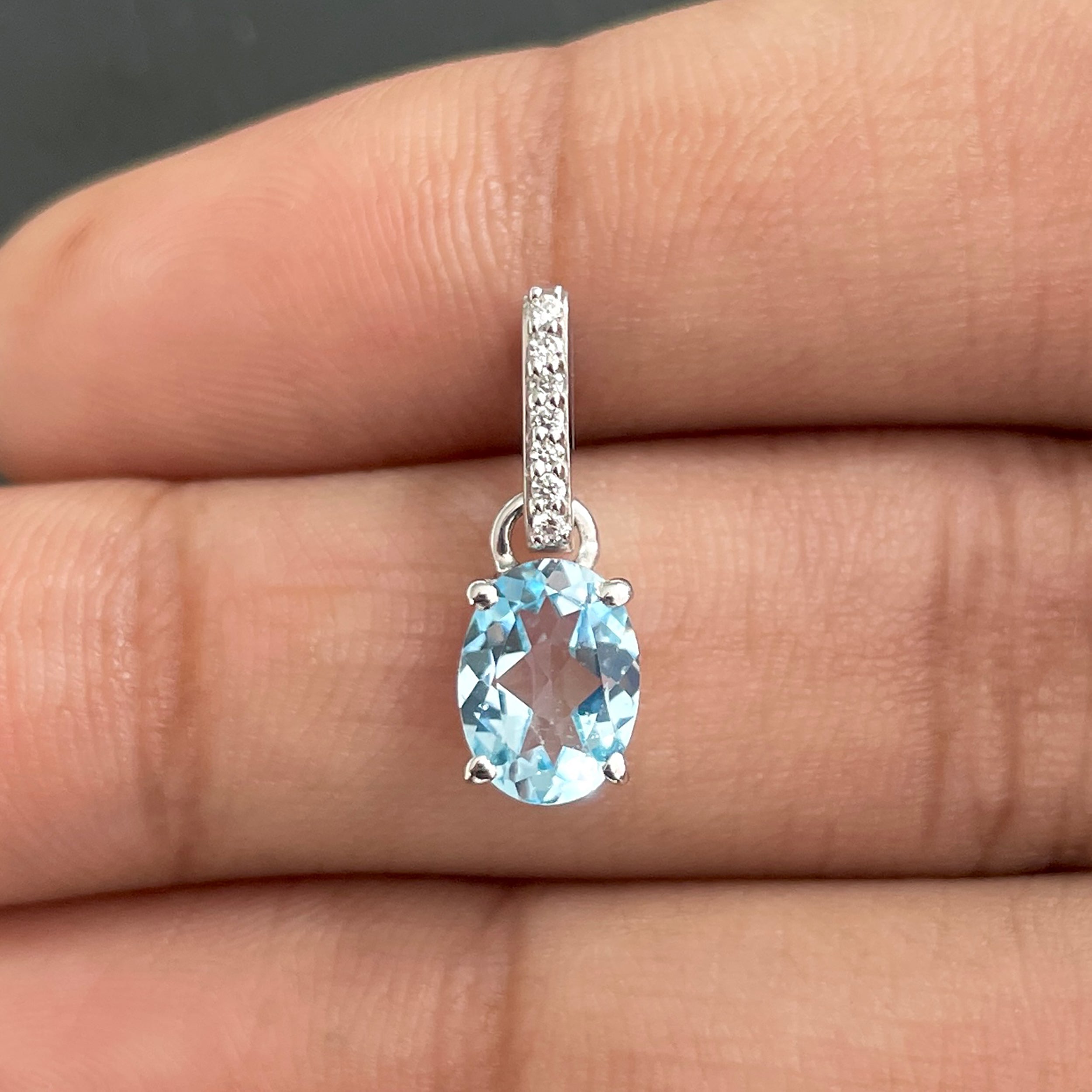 Blue Topaz & White Topaz Pendant-(BTZ-SP-920.)