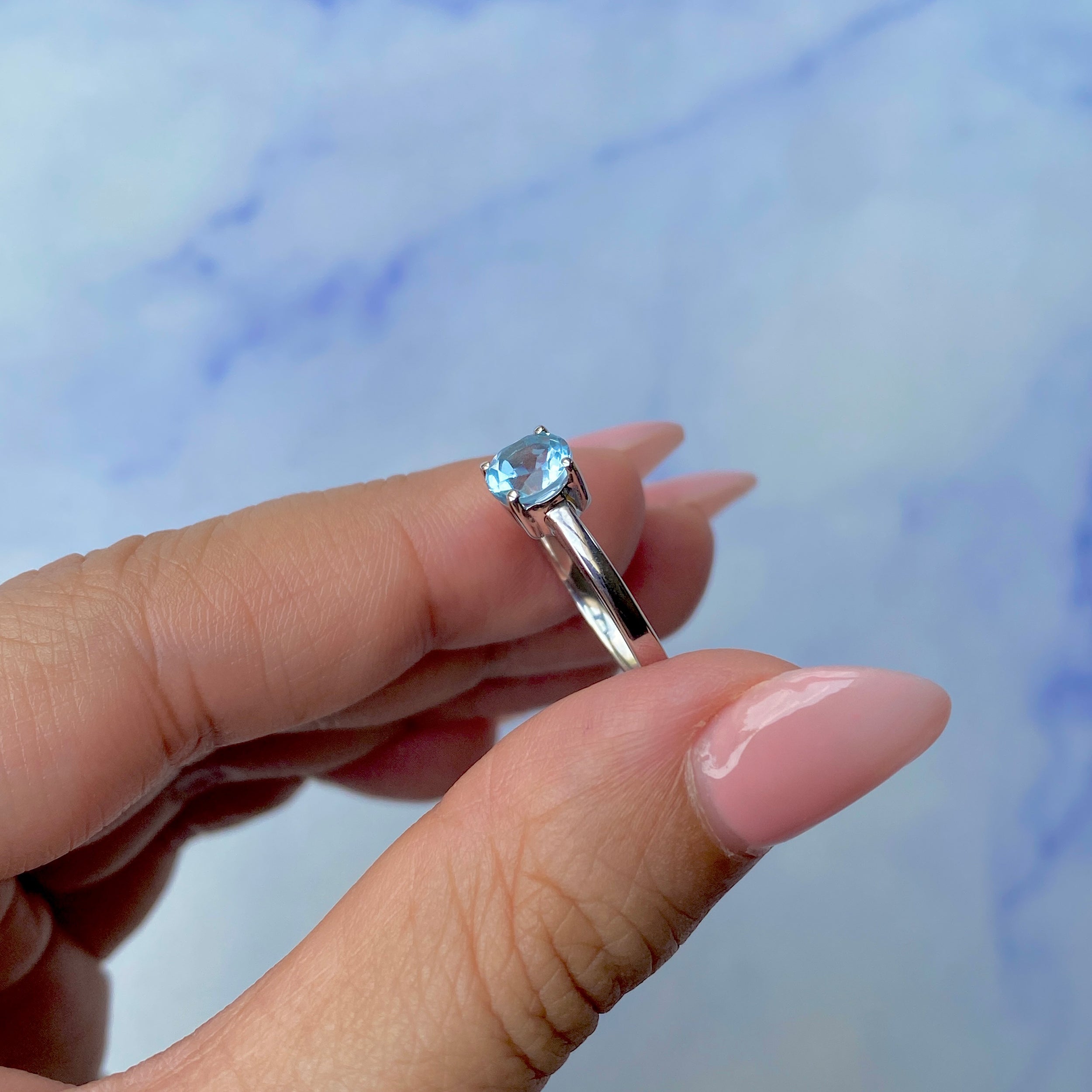 Blue Topaz Ring-(BTZ-SR-236.)