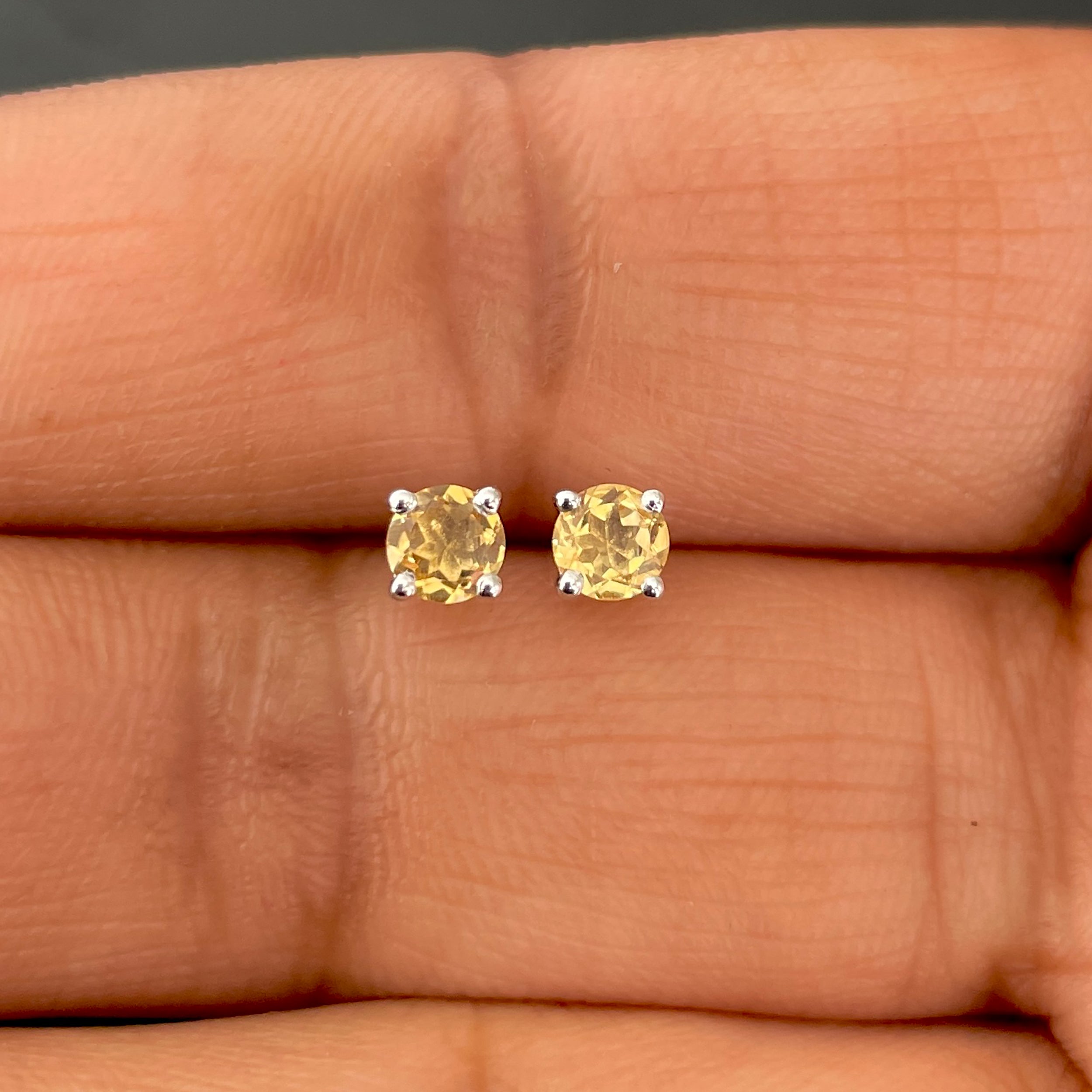 Citrine Stud Earring-(CIT-SE-1023.)
