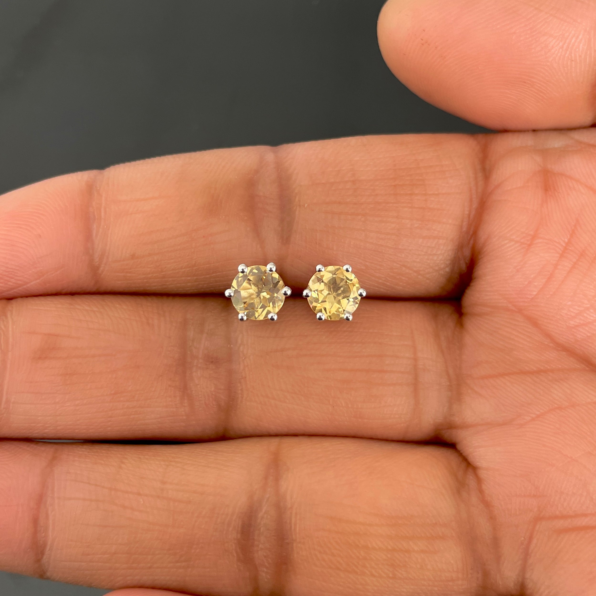Citrine Stud Earring-(CIT-SE-1024.)