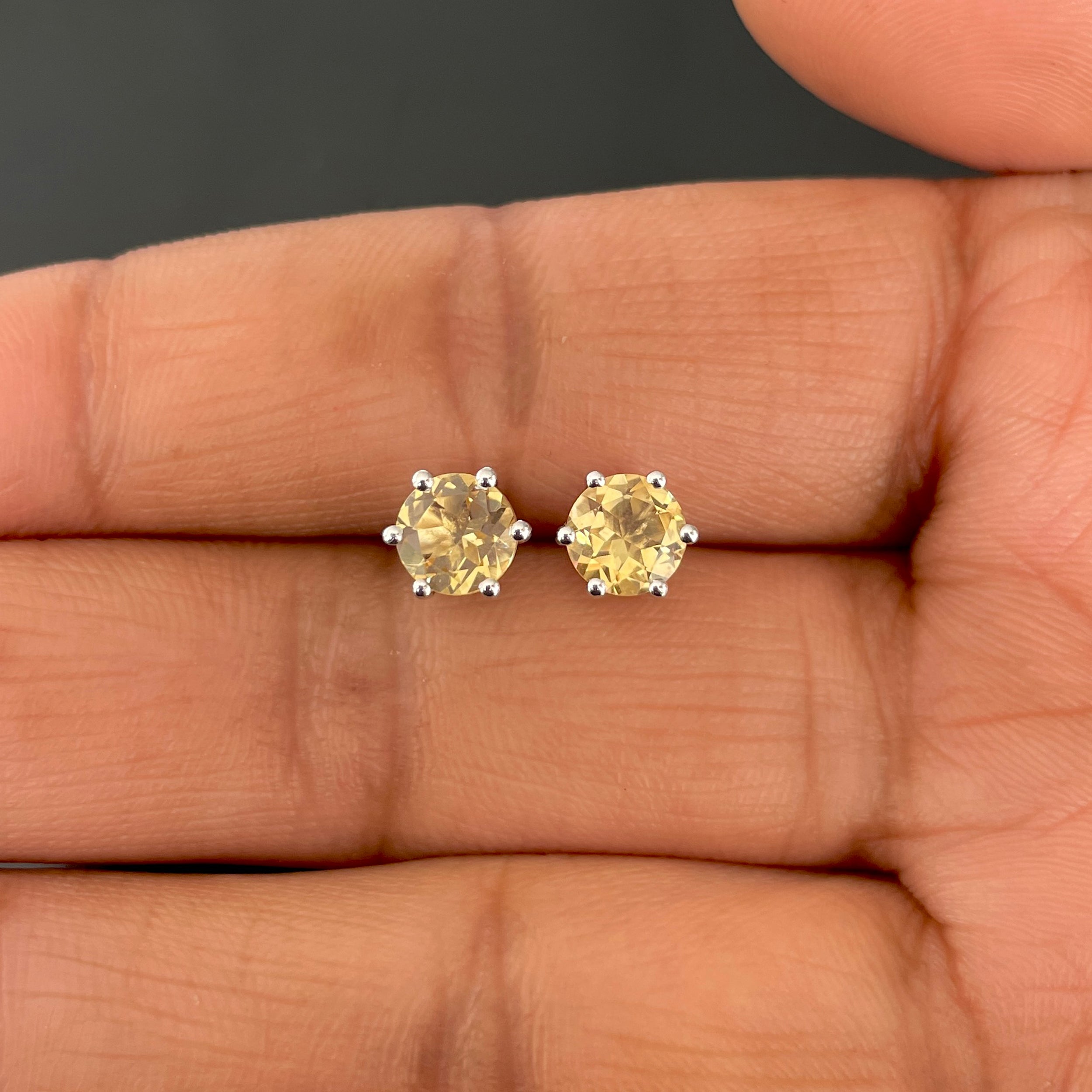 Citrine Stud Earring-(CIT-SE-1024.)