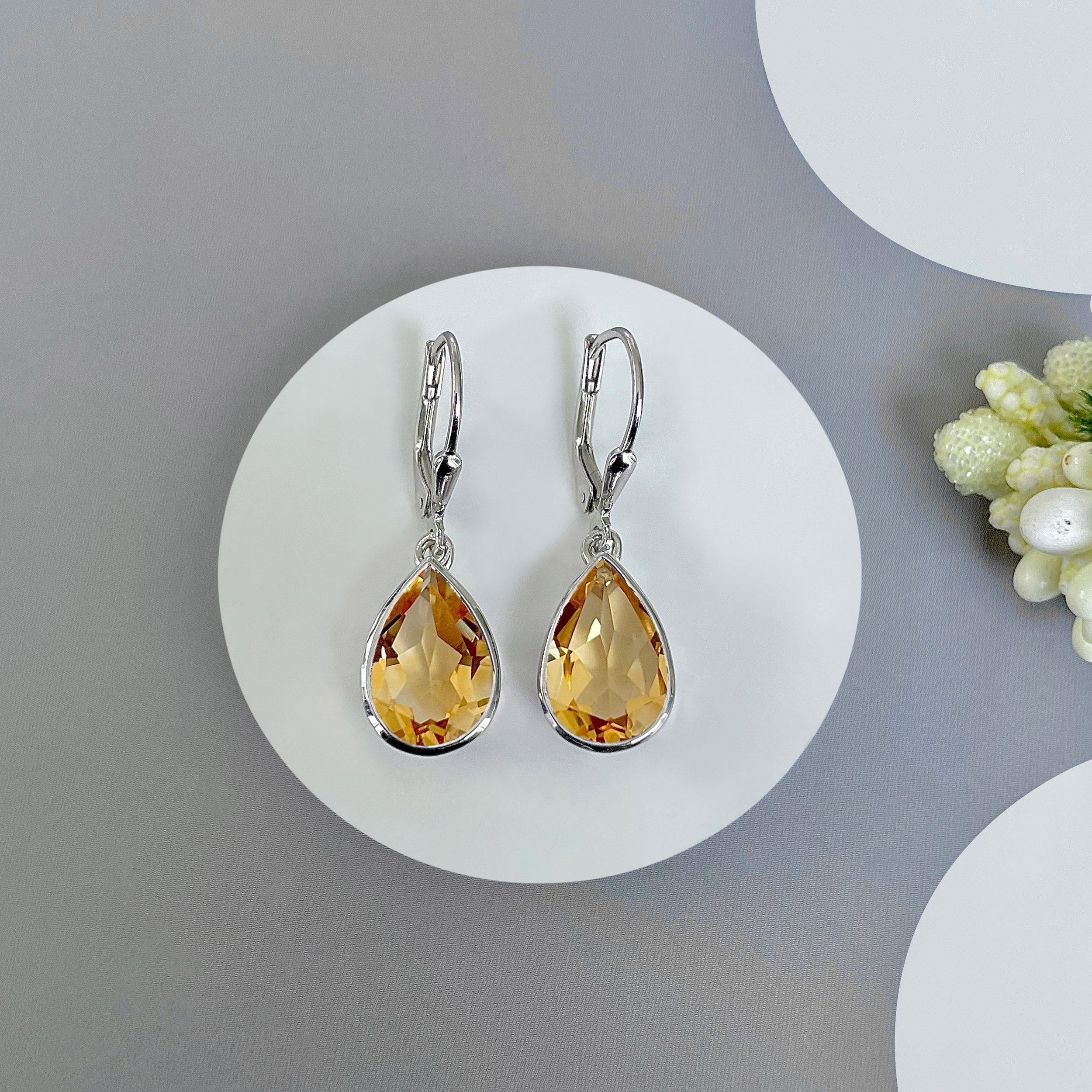 Citrine Leverback Earring-(CIT-SE-1252.)