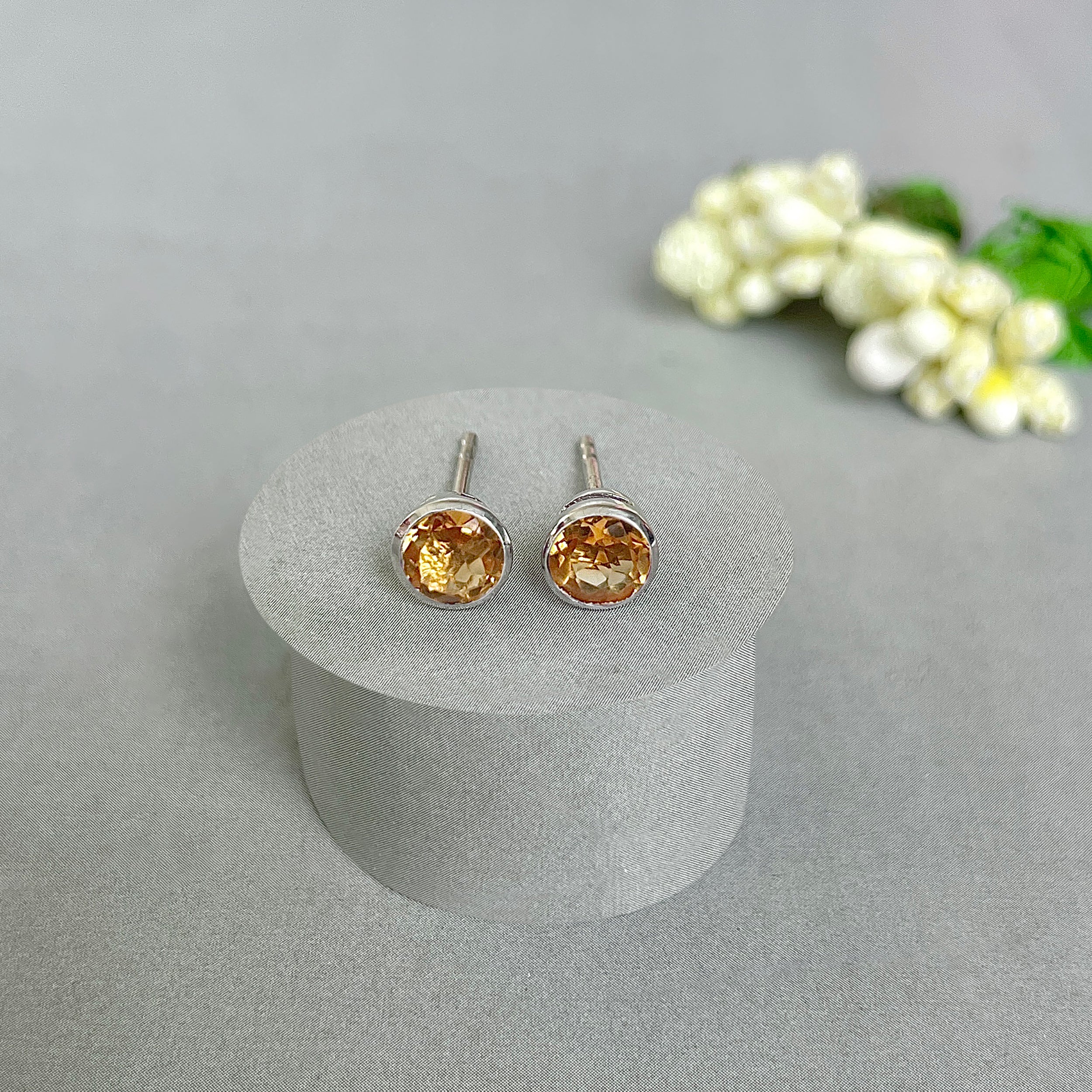 Citrine Stud Earrings-(CIT-SE-1425.)