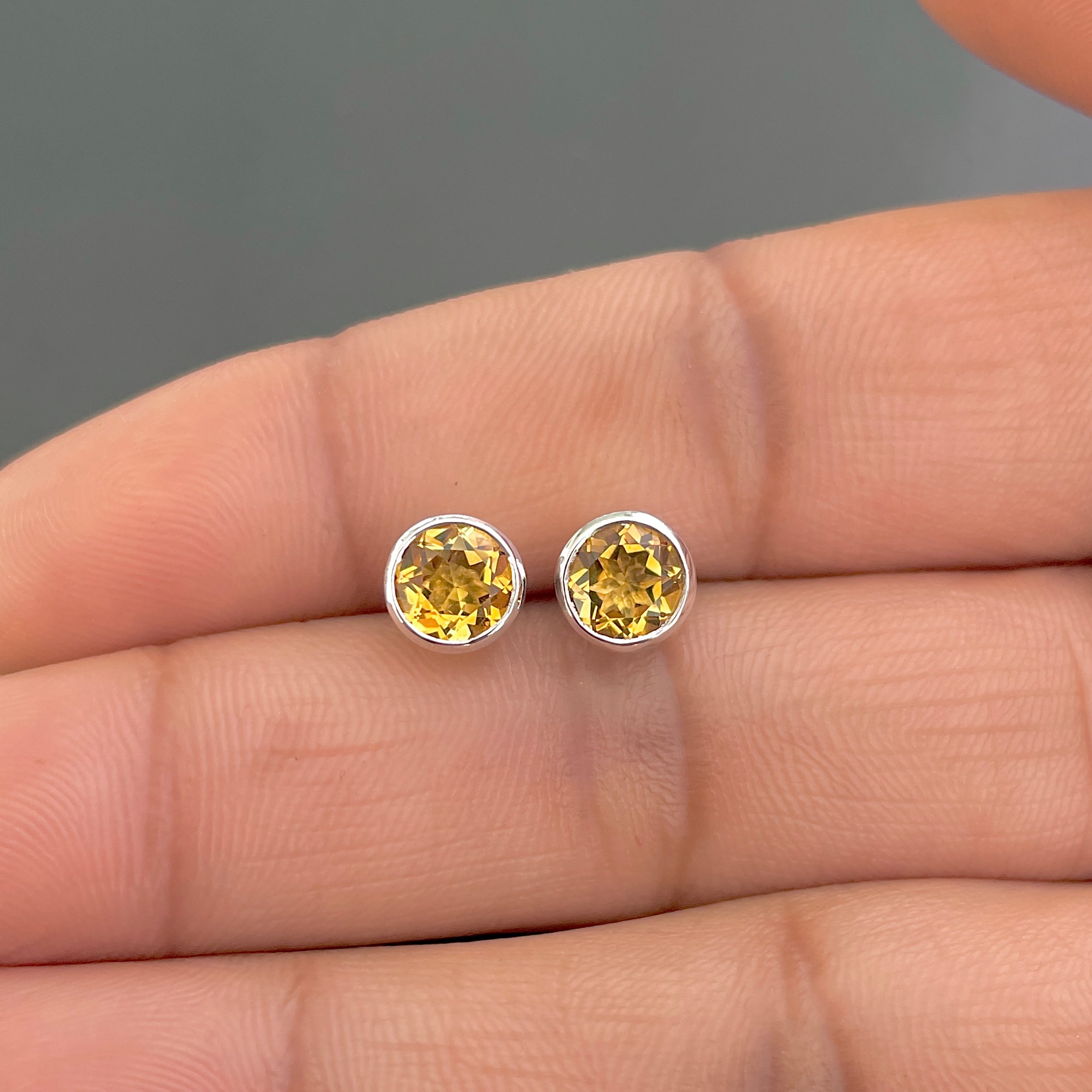 Citrine Stud Earring-(CIT-SE-1426.)
