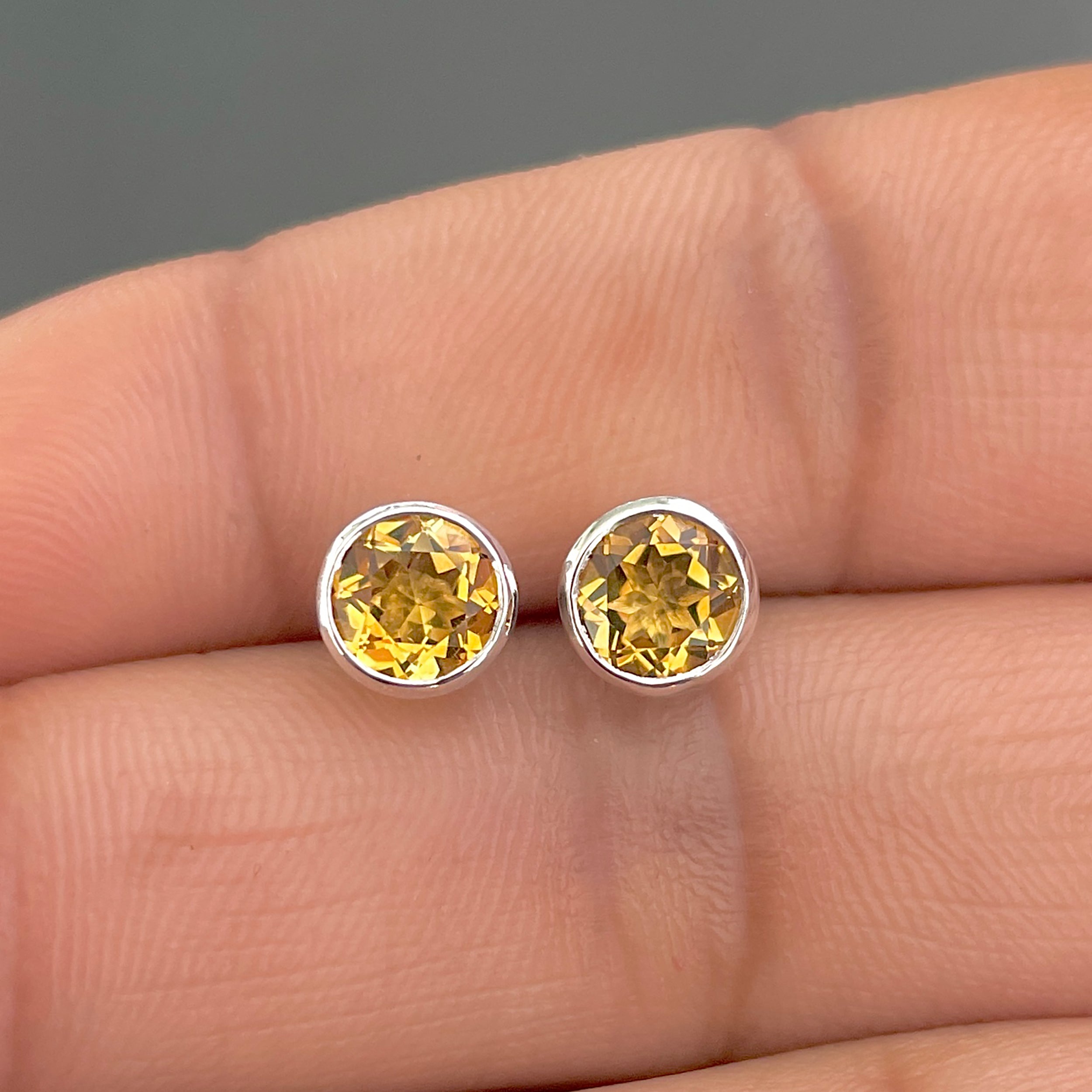 Citrine Stud Earring-(CIT-SE-1426.)
