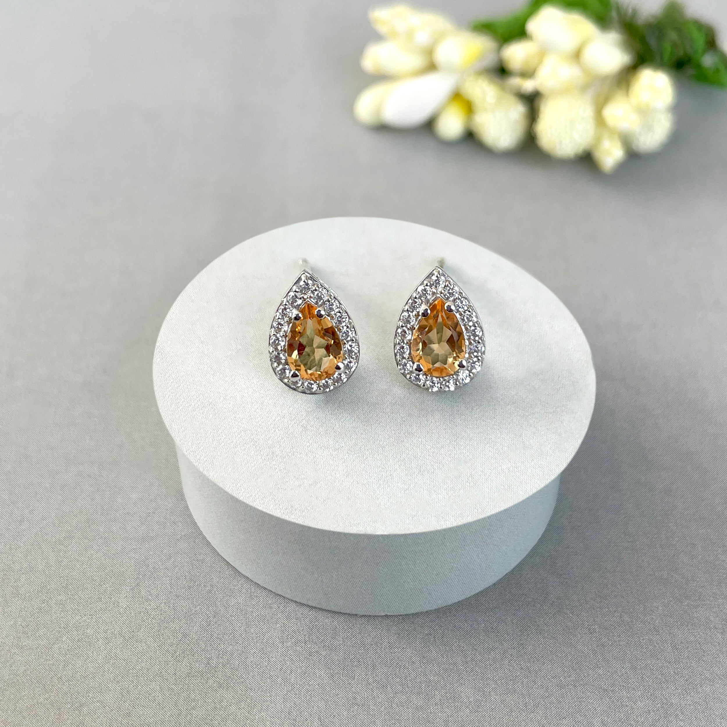 Citrine Stud Earrings-(CIT-SE-52W.)
