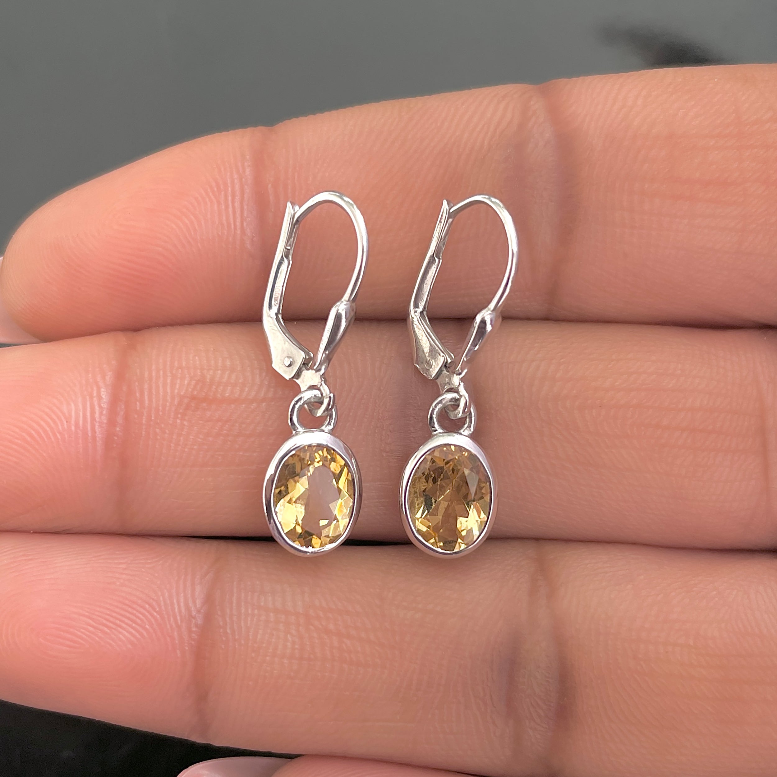 Citrine Leverback Earring-(CIT-SE-547.)