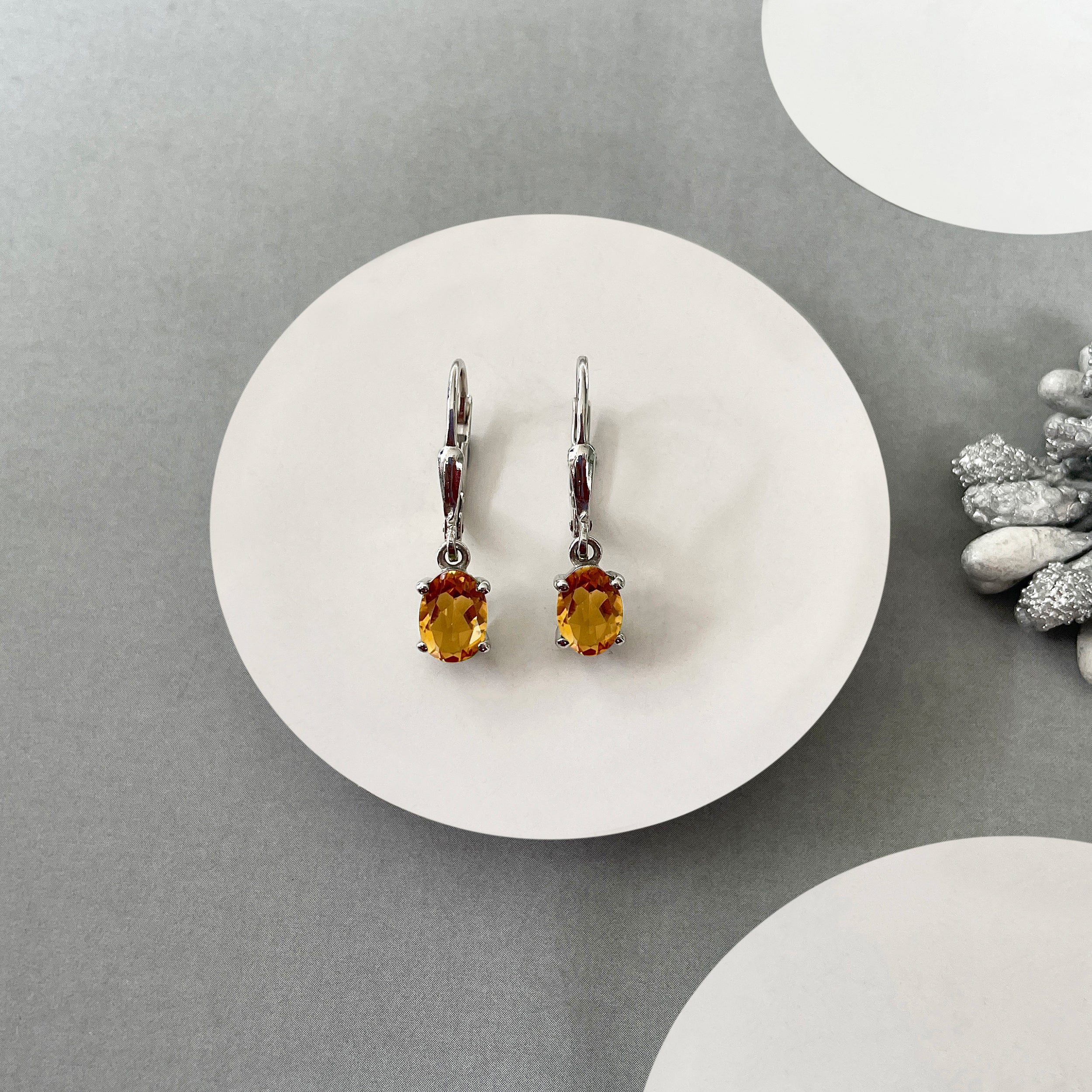 Citrine Leverback Earrings-(CIT-SE-670.)